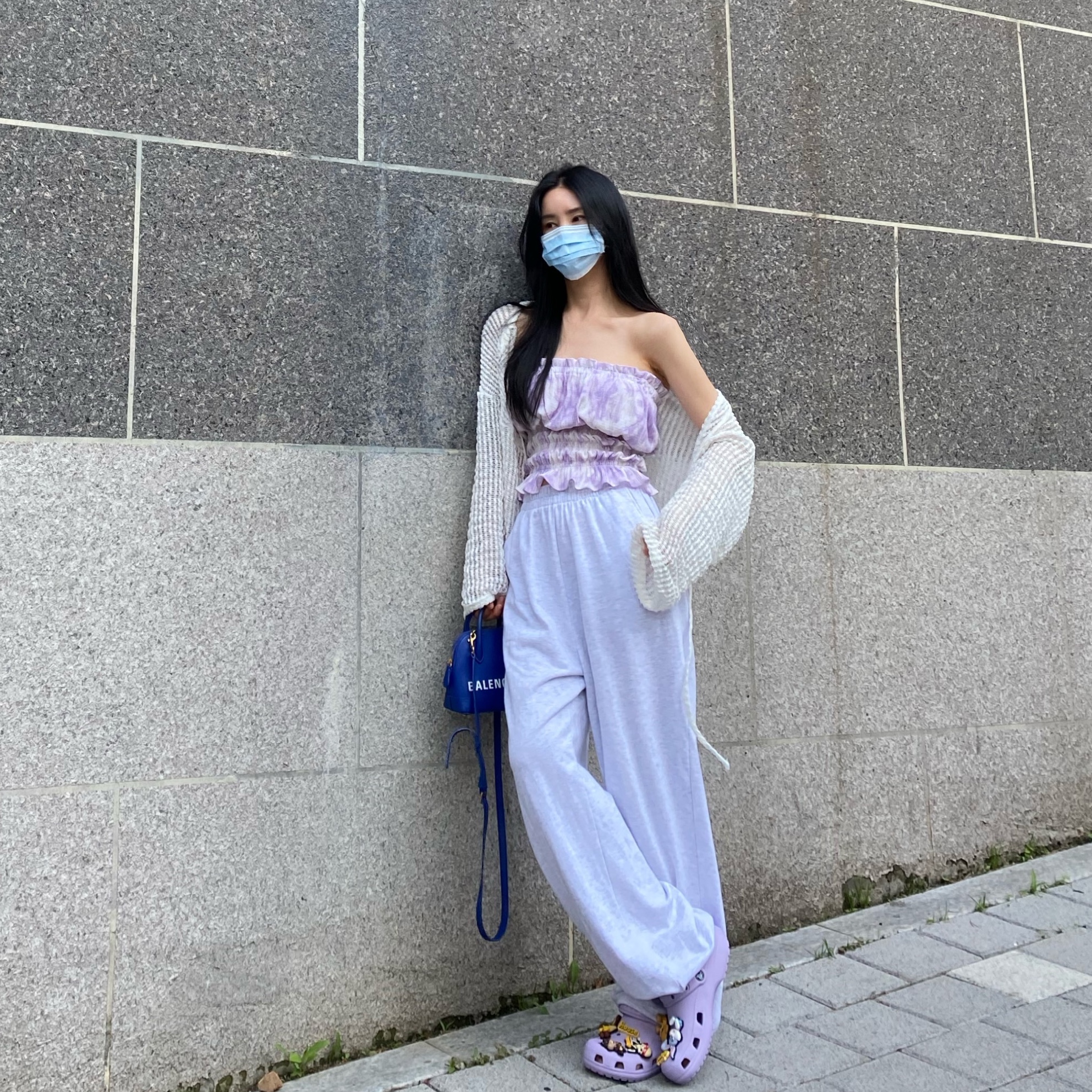 Crocs x Justin Bieber x Drew Classic Clog Lavender 착용 스타일 - 1