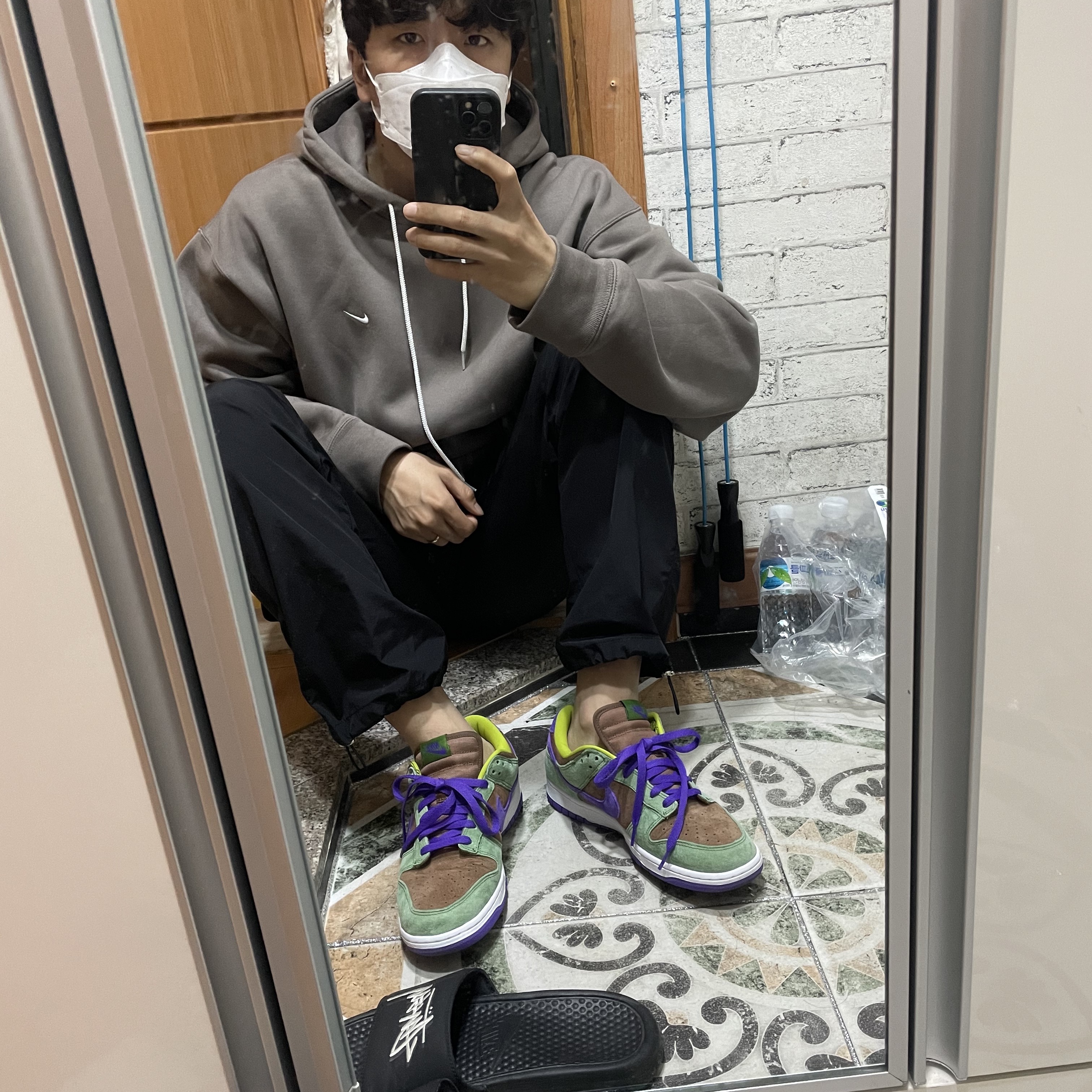 Nike Dunk Low SP Veneer, Nike M NRG Hoodie Olive Grey 착용 스타일