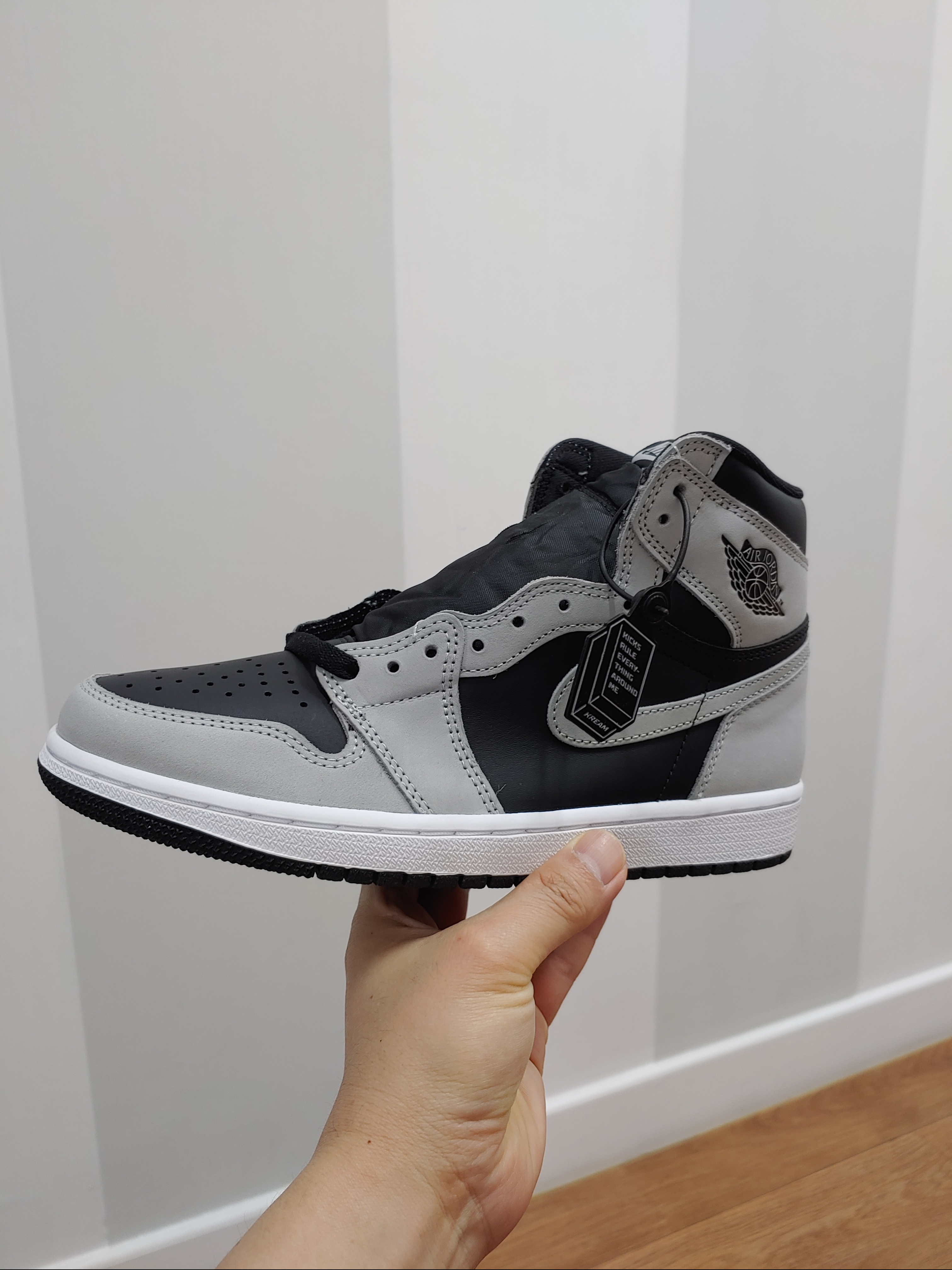Jordan 1 Retro High OG Shadow 2.0 착용 스타일 - 2