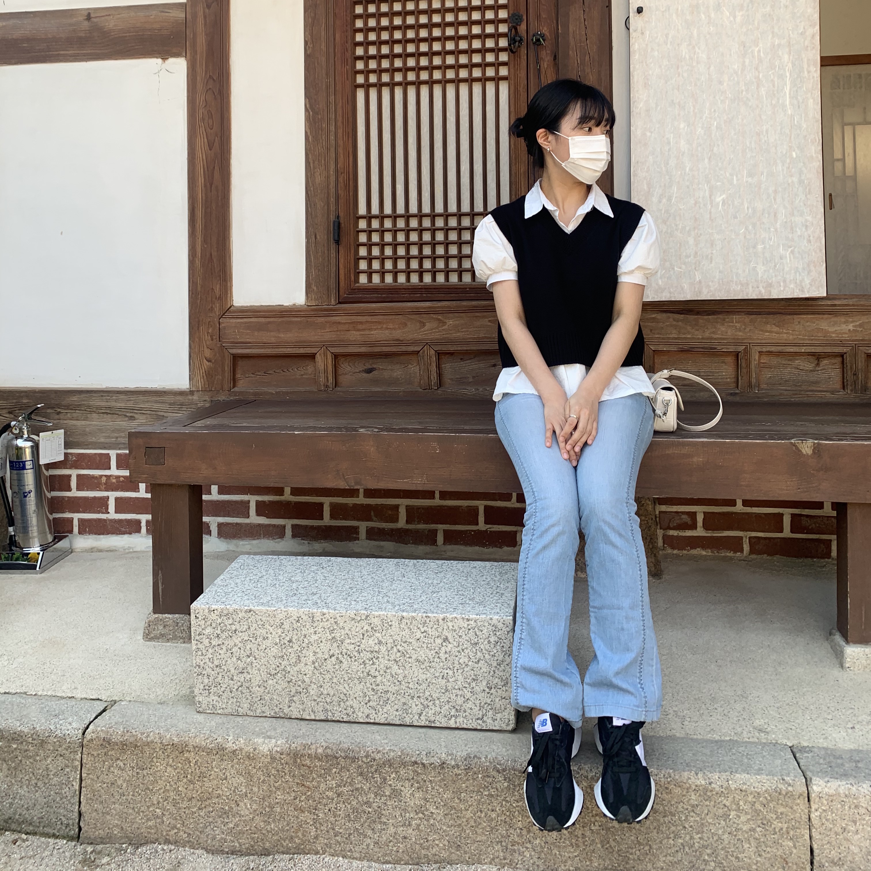 New Balance 327 Black 착용 스타일 - 2