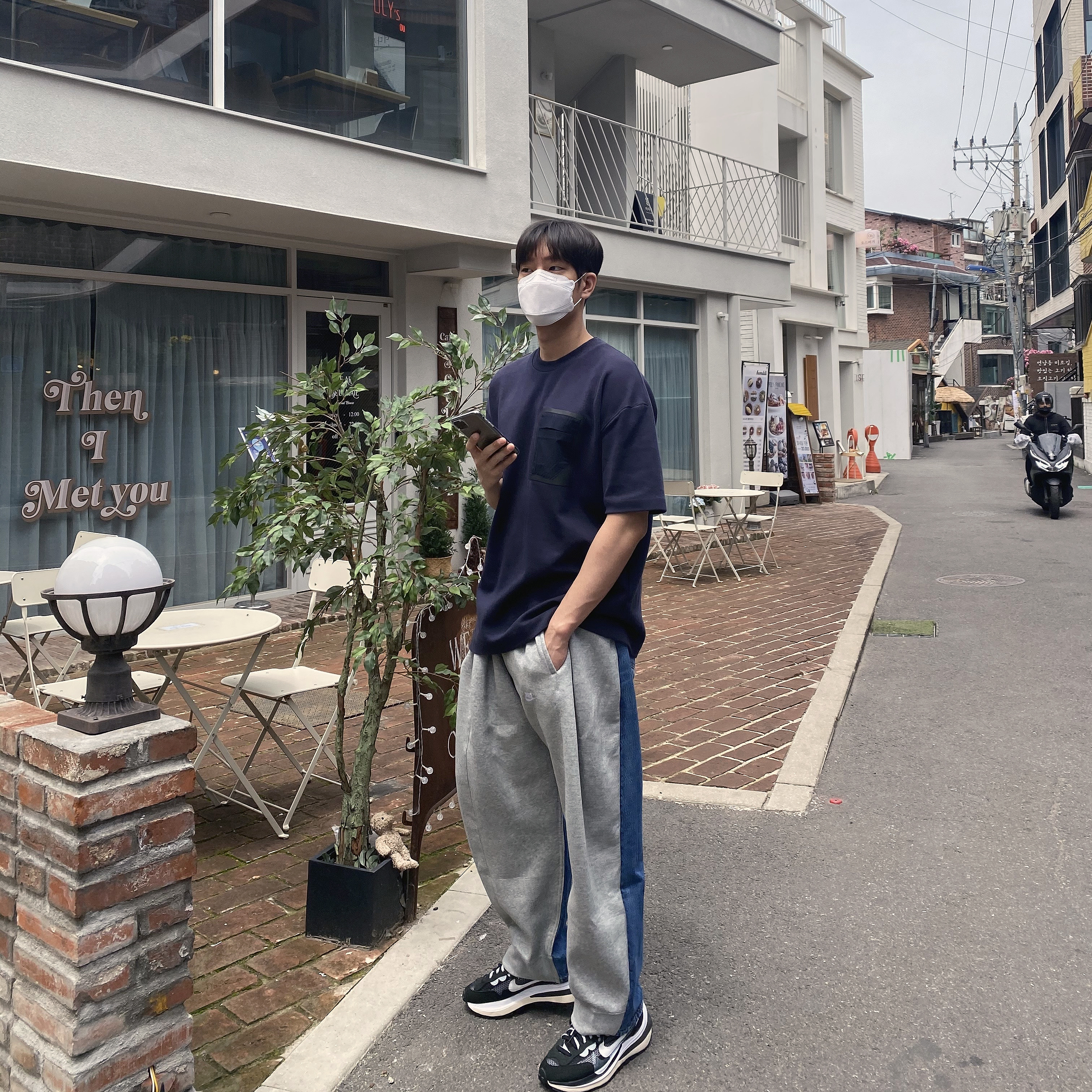 Nike x Sacai VaporWaffle Black White 착용 스타일