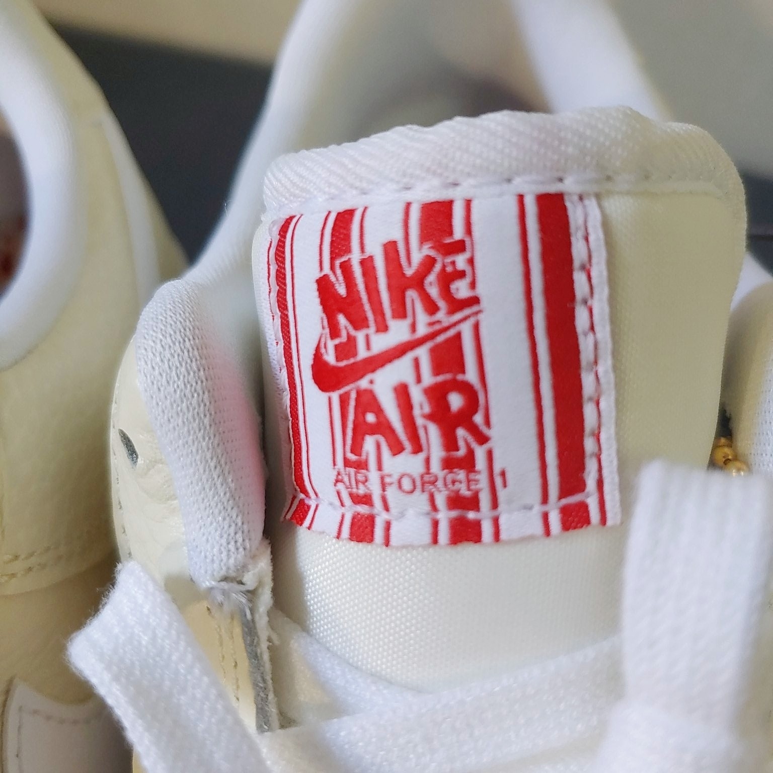 Nike Air Force 1 '07 PRM Popcorn 착용 스타일 - 5