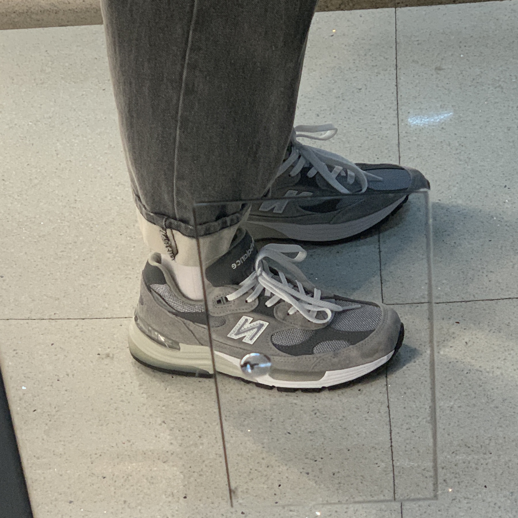 New Balance 992 Made in USA Grey - D Standard 착용 스타일 - 2