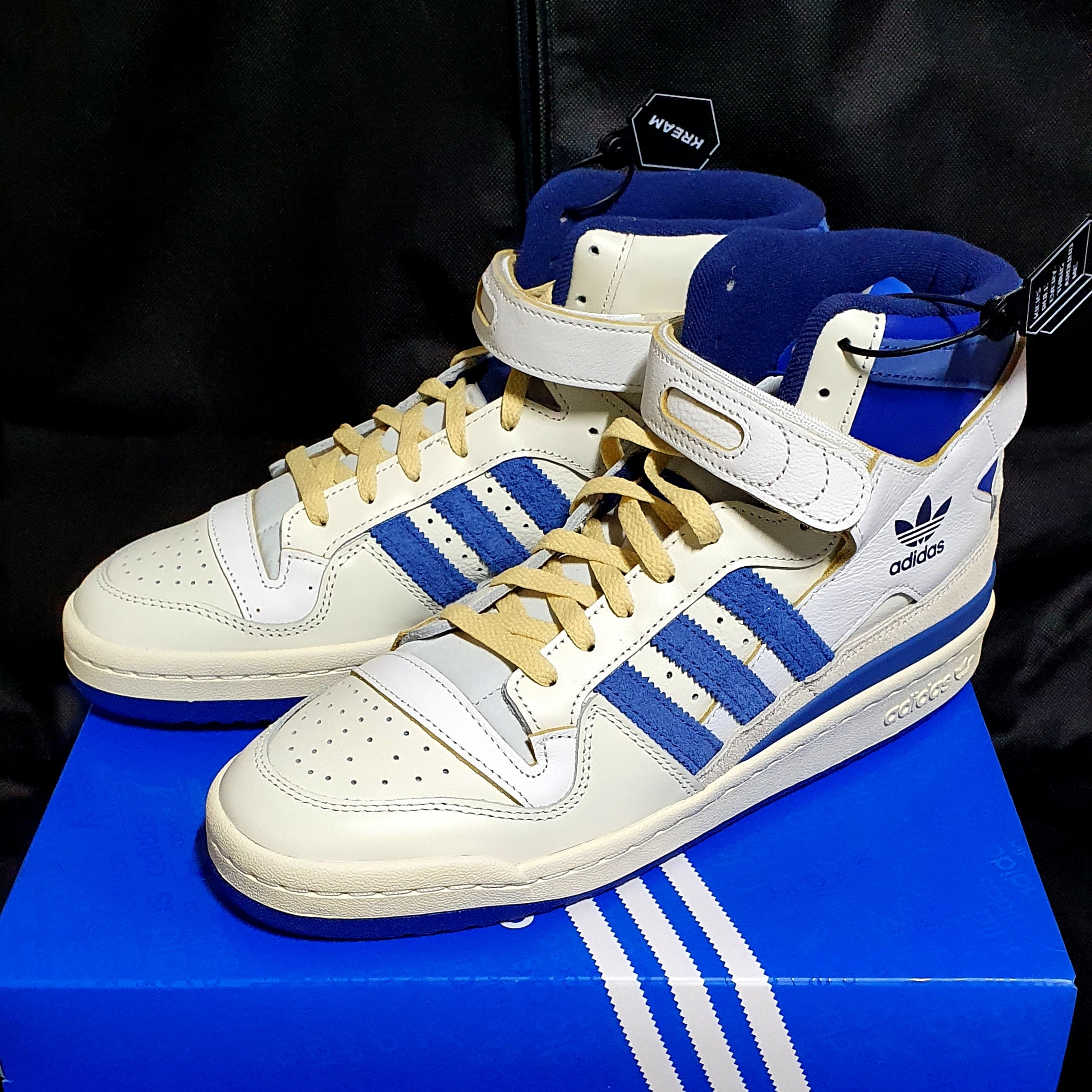 Adidas OG Forum 84 High Blue Thread 착용 스타일 - 1