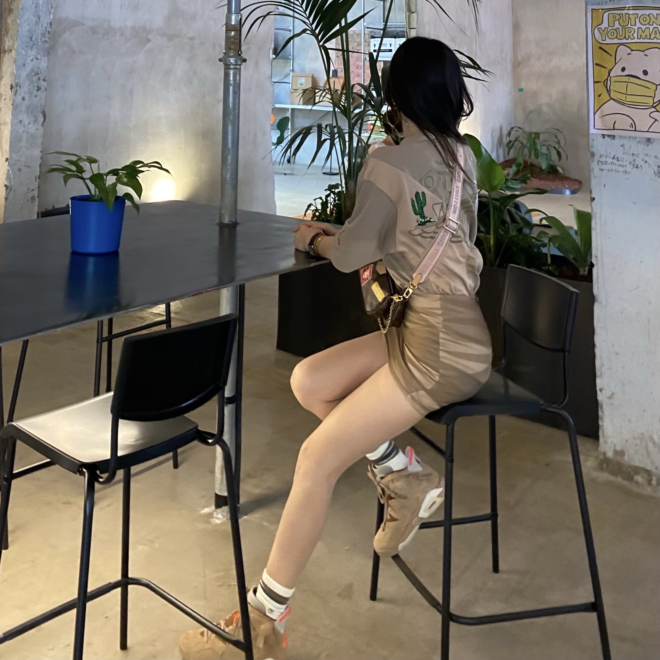 Jordan 6 x Travis Scott Retro SP British Khaki, Jordan x Travis Scott S/S Top - Asia 착용 스타일 - 2