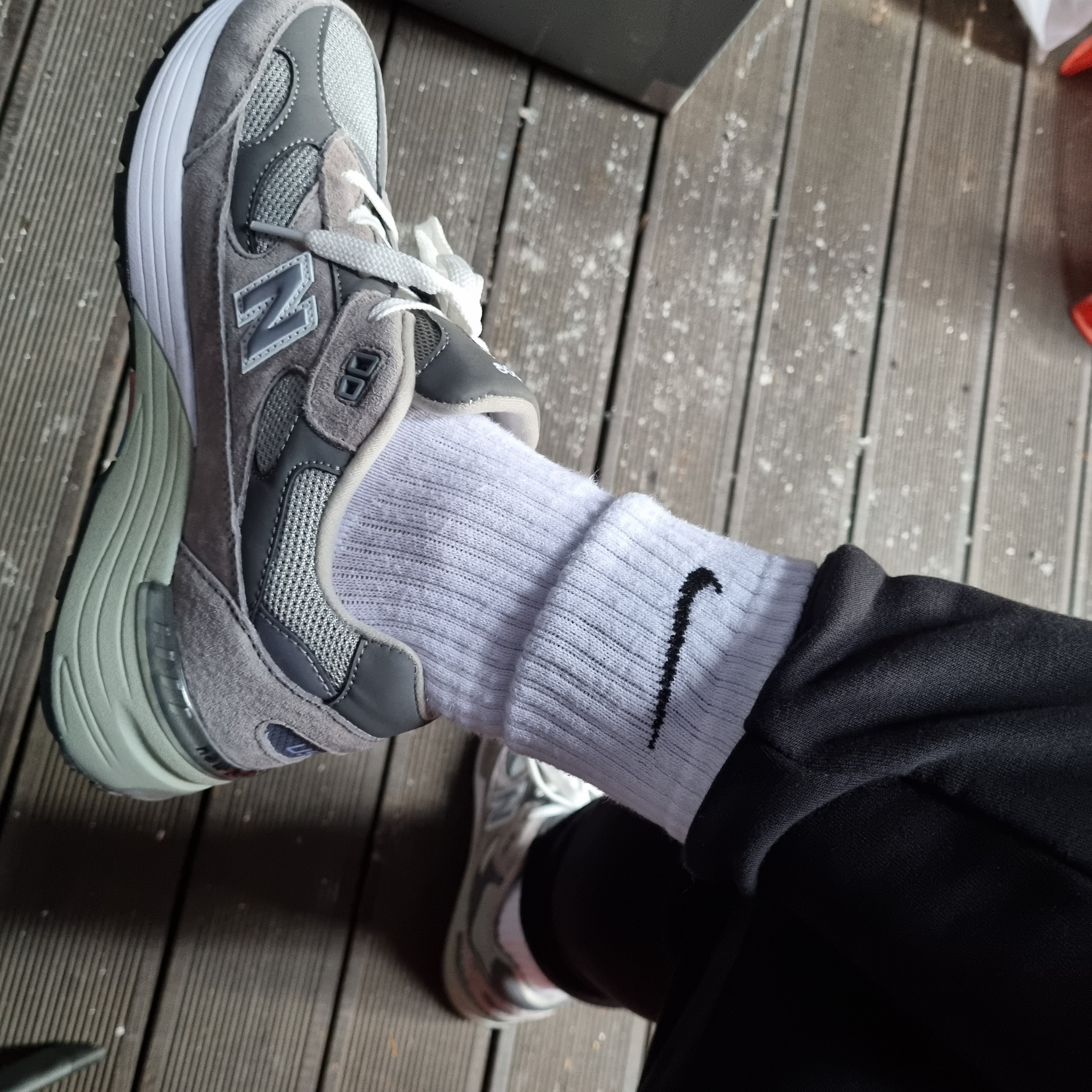 New Balance 992 Made in USA Grey - D Standard 착용 스타일