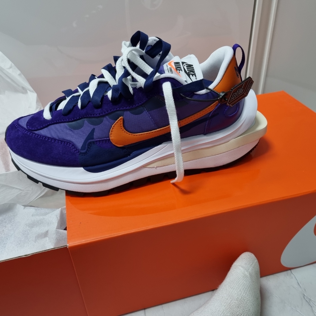 Nike x Sacai VaporWaffle Dark Iris 착용 스타일