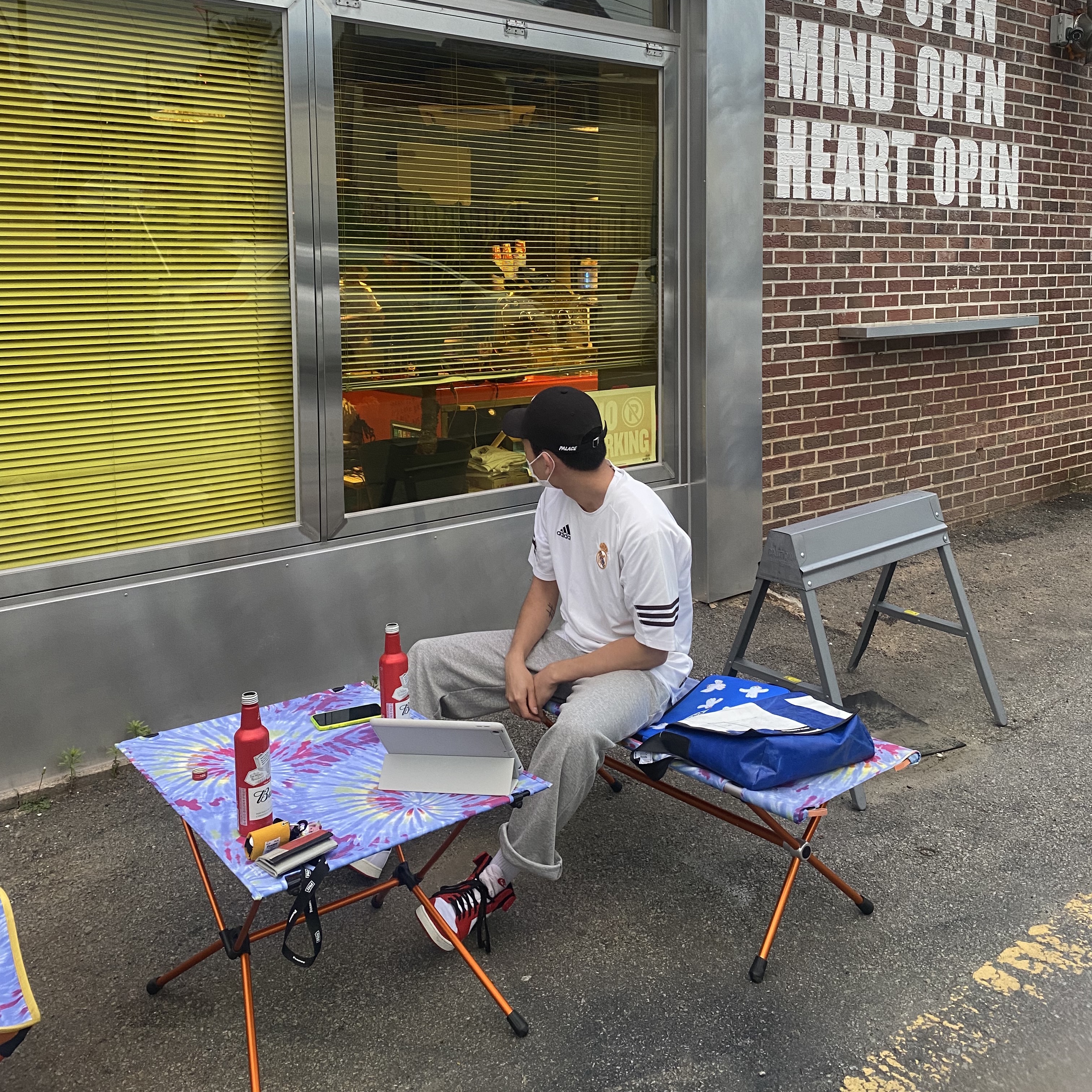 Jordan 1 KO Chicago 2021, Palace P 6-Panel Black 착용 스타일