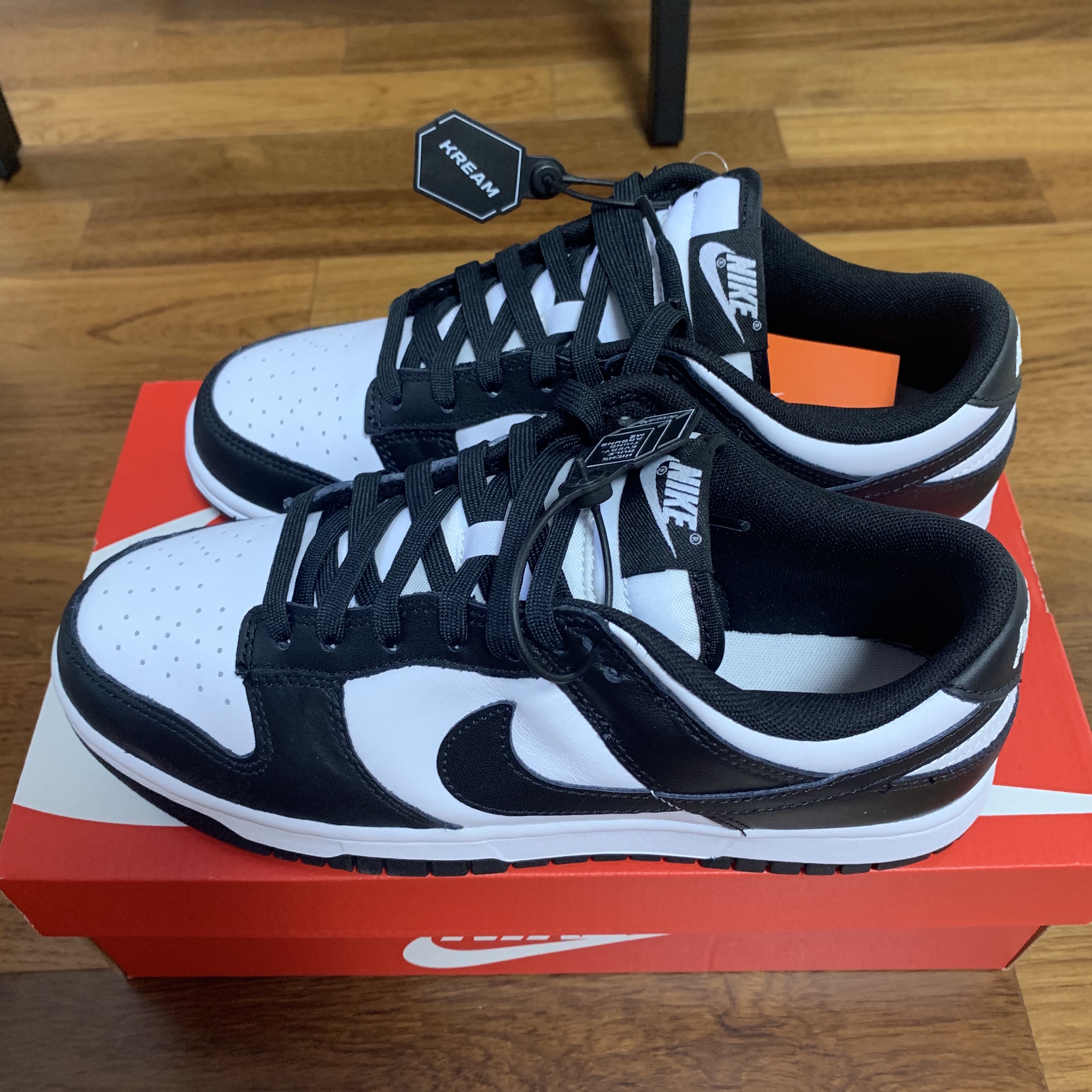 Nike Dunk Low Retro Black 착용 스타일