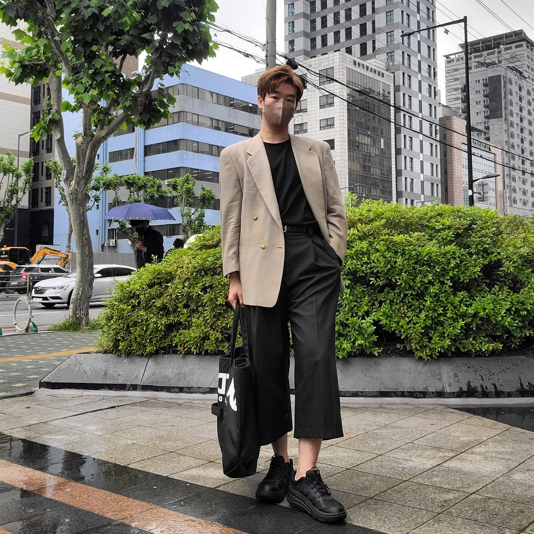 Hoka x Engineered Garments Bondi B Black 착용 스타일