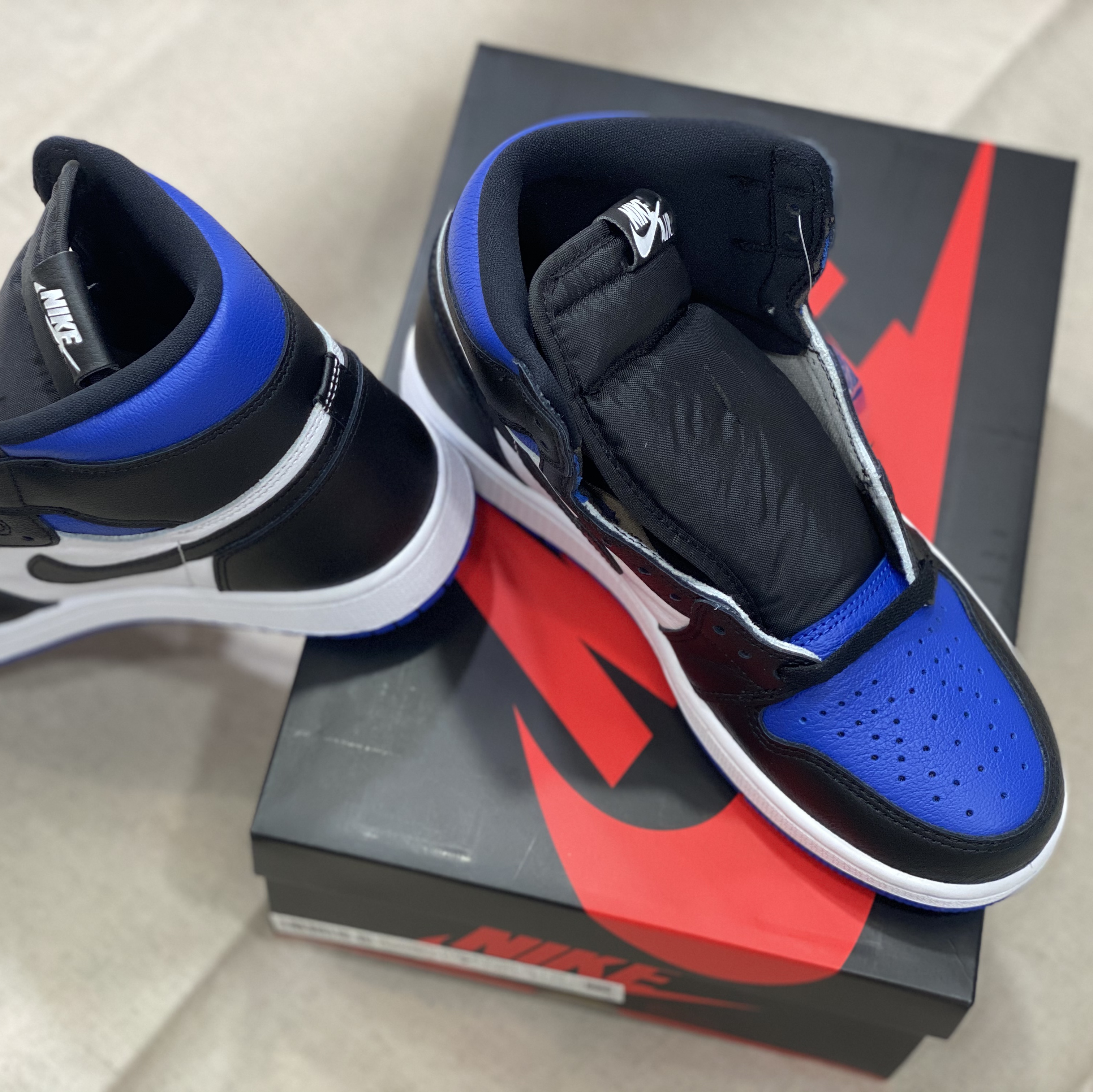 Jordan 1 Retro High OG Royal Toe 착용 스타일