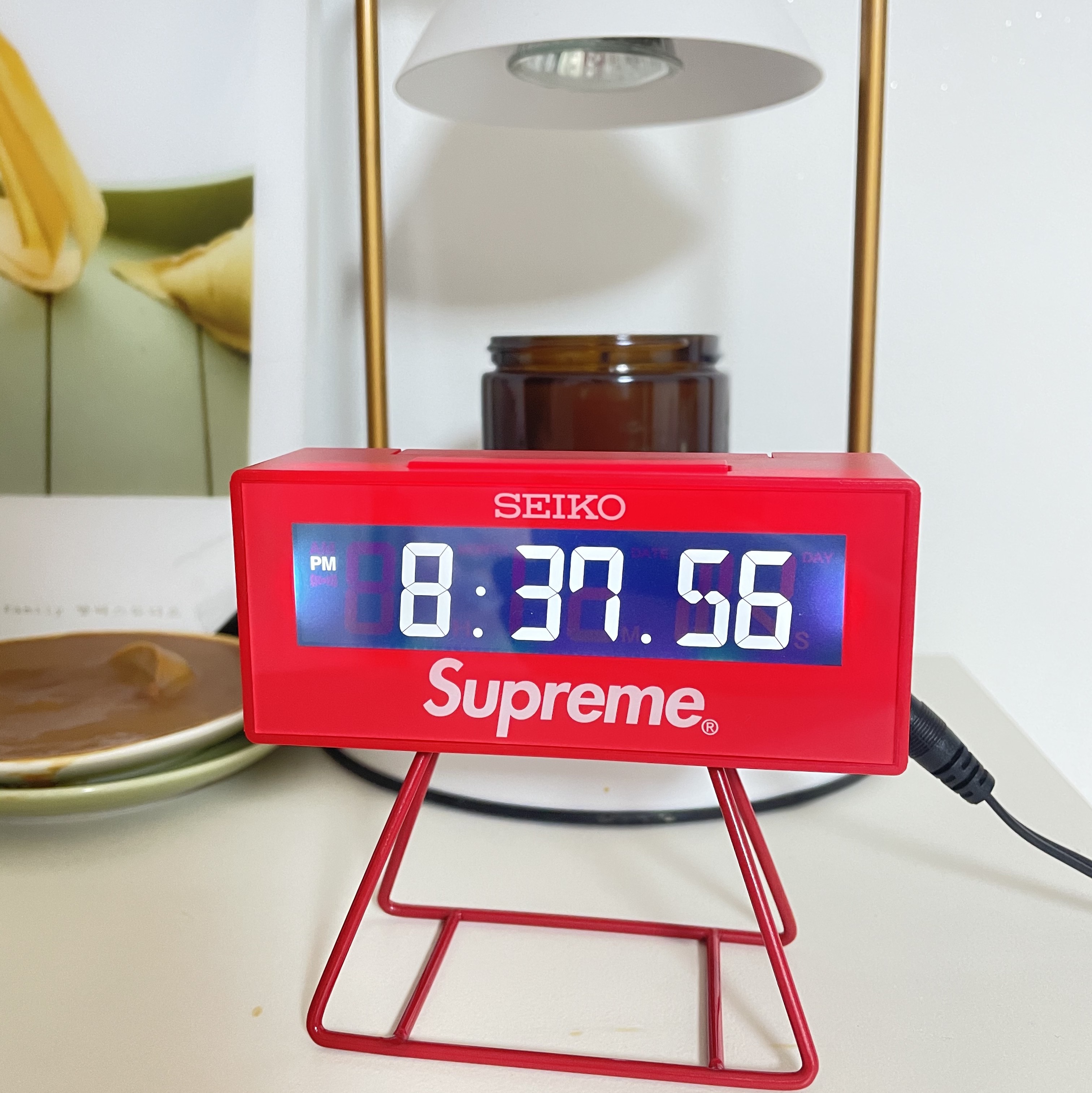 Supreme x Seiko Marathon Clock - 21SS 착용 스타일