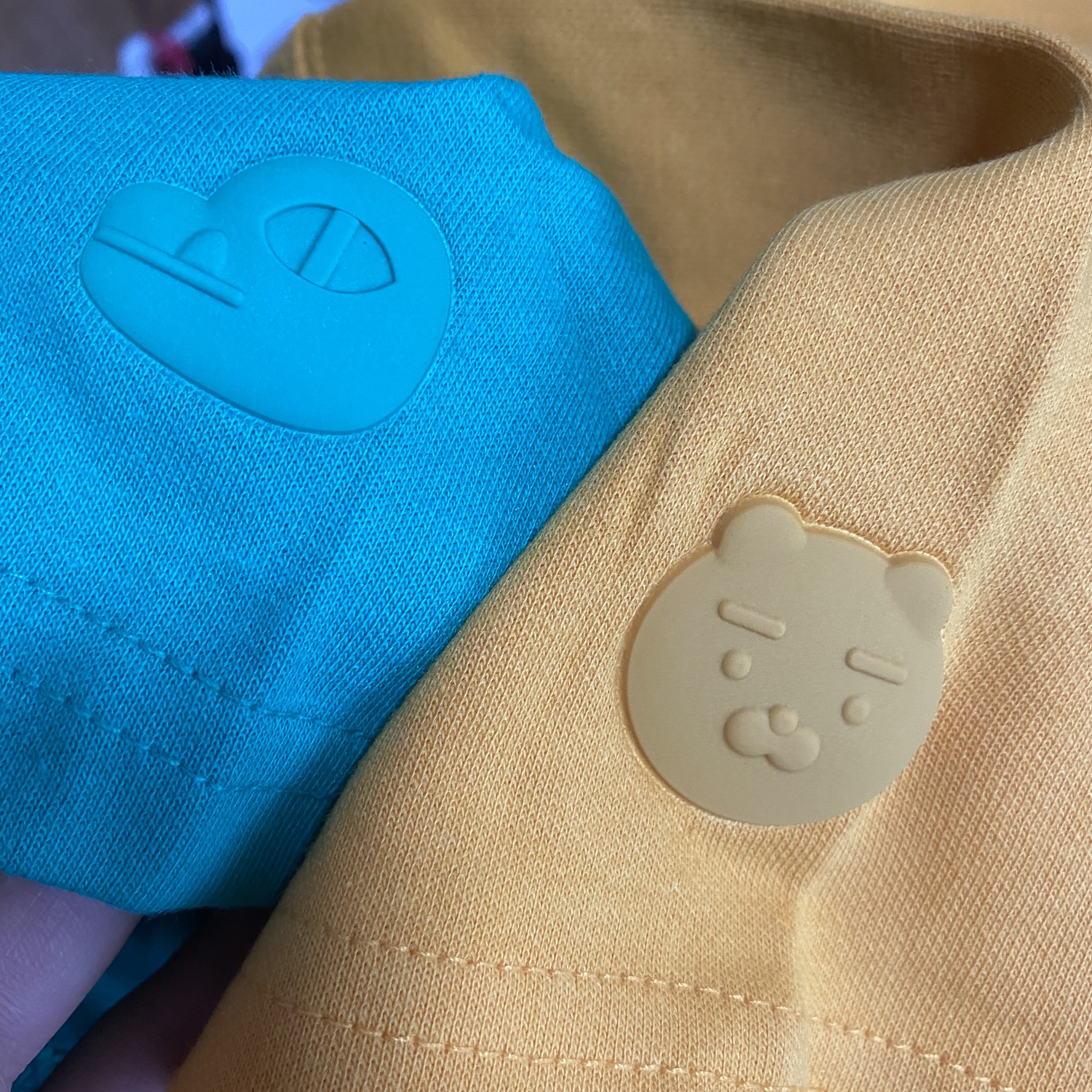 IAB Studio x Kakao Friends T-Shirt Ryan Yellow, IAB Studio x Kakao Friends T-Shirt Con Green 착용 스타일