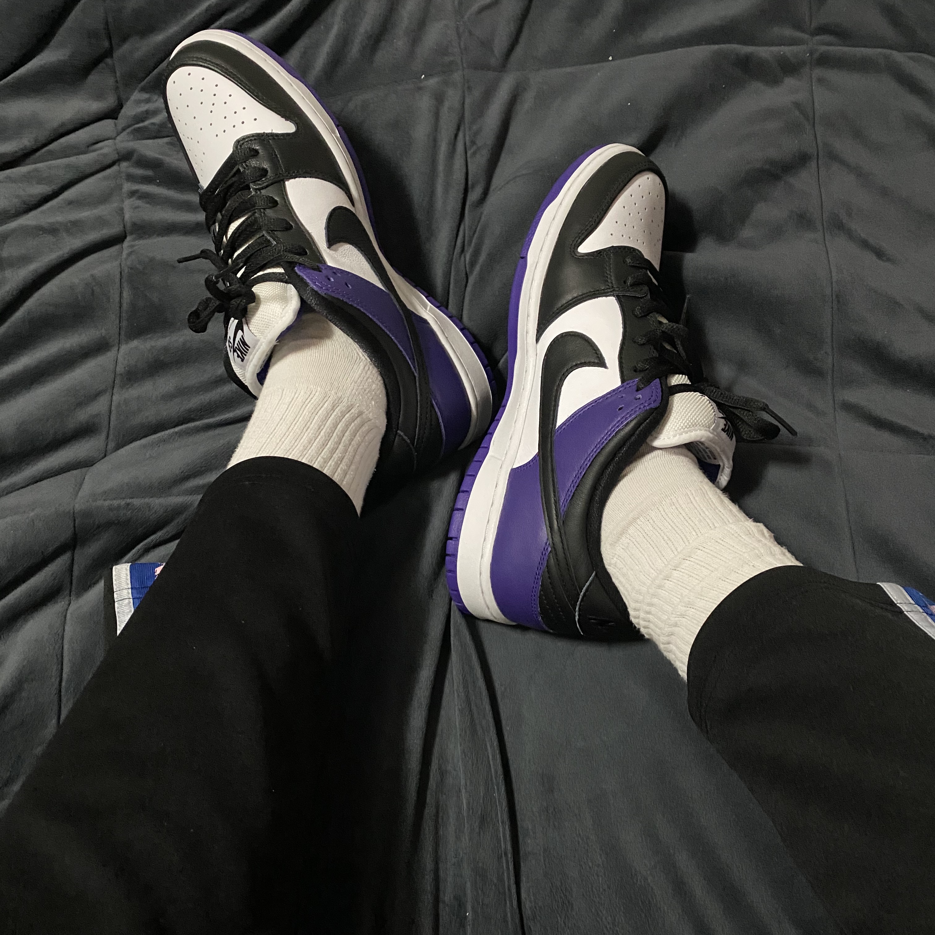 Nike SB Dunk Low Pro Court Purple 착용 스타일 - 1