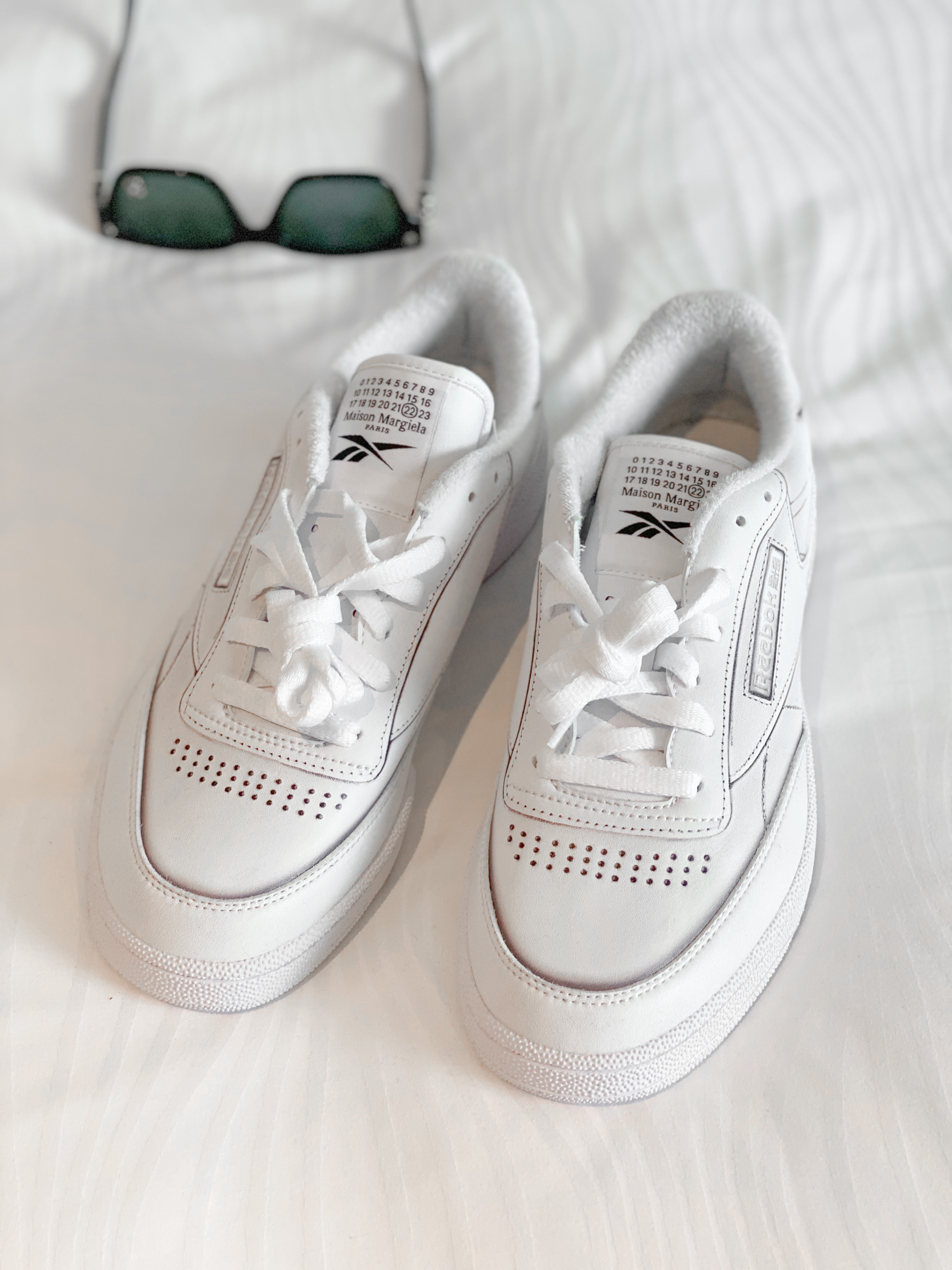 Reebok x Maison Margiela Club C TL White 착용 스타일