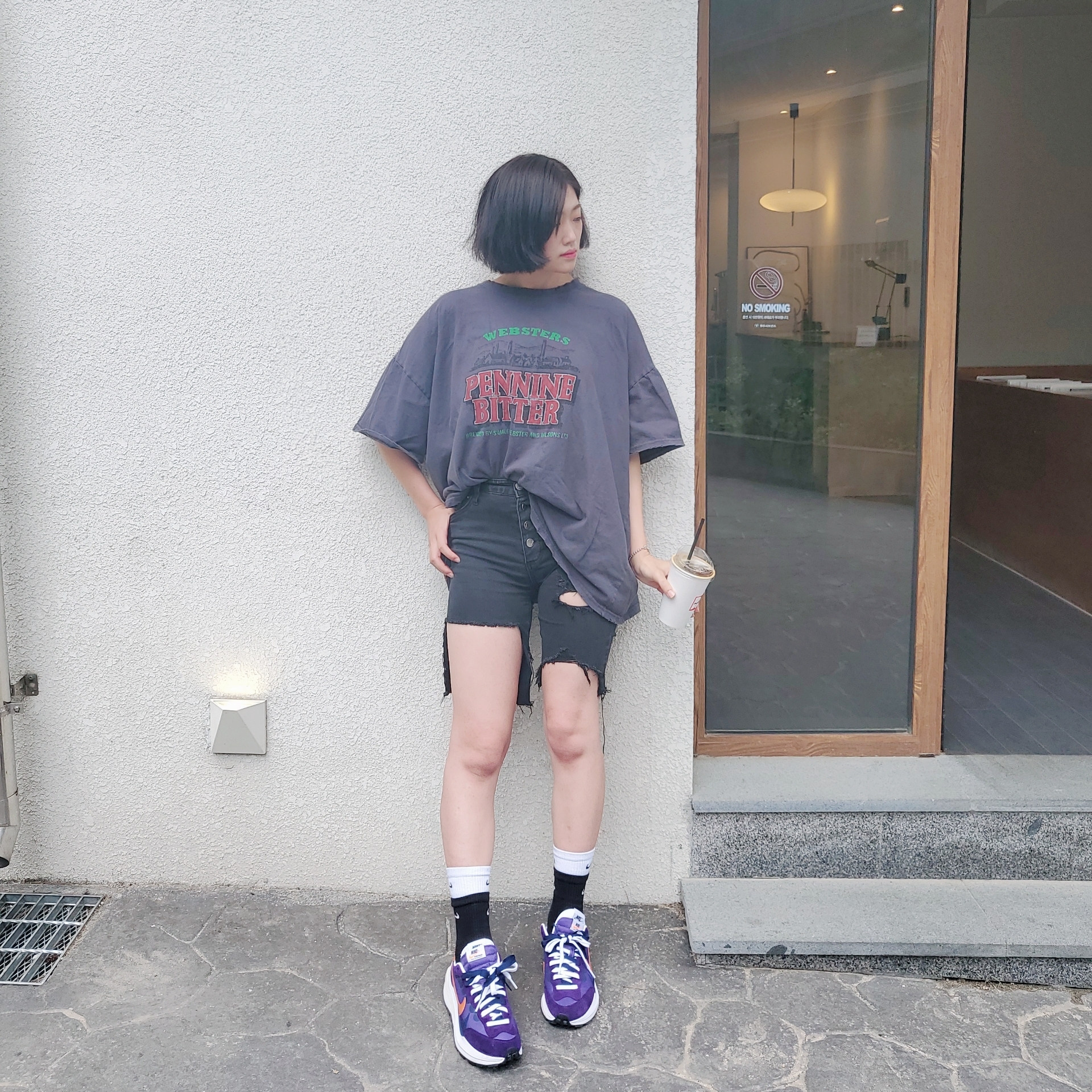Nike x Sacai VaporWaffle Dark Iris 착용 스타일