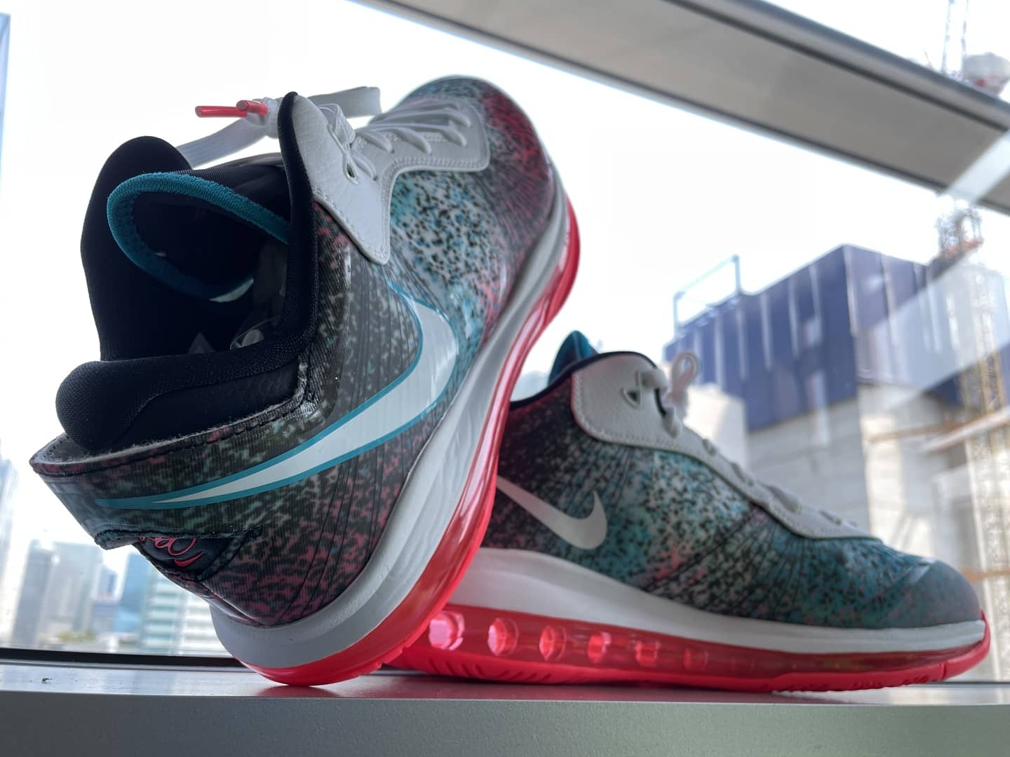 Nike LeBron 8 V/2 Low Miami Nights 2021 착용 스타일 - 2