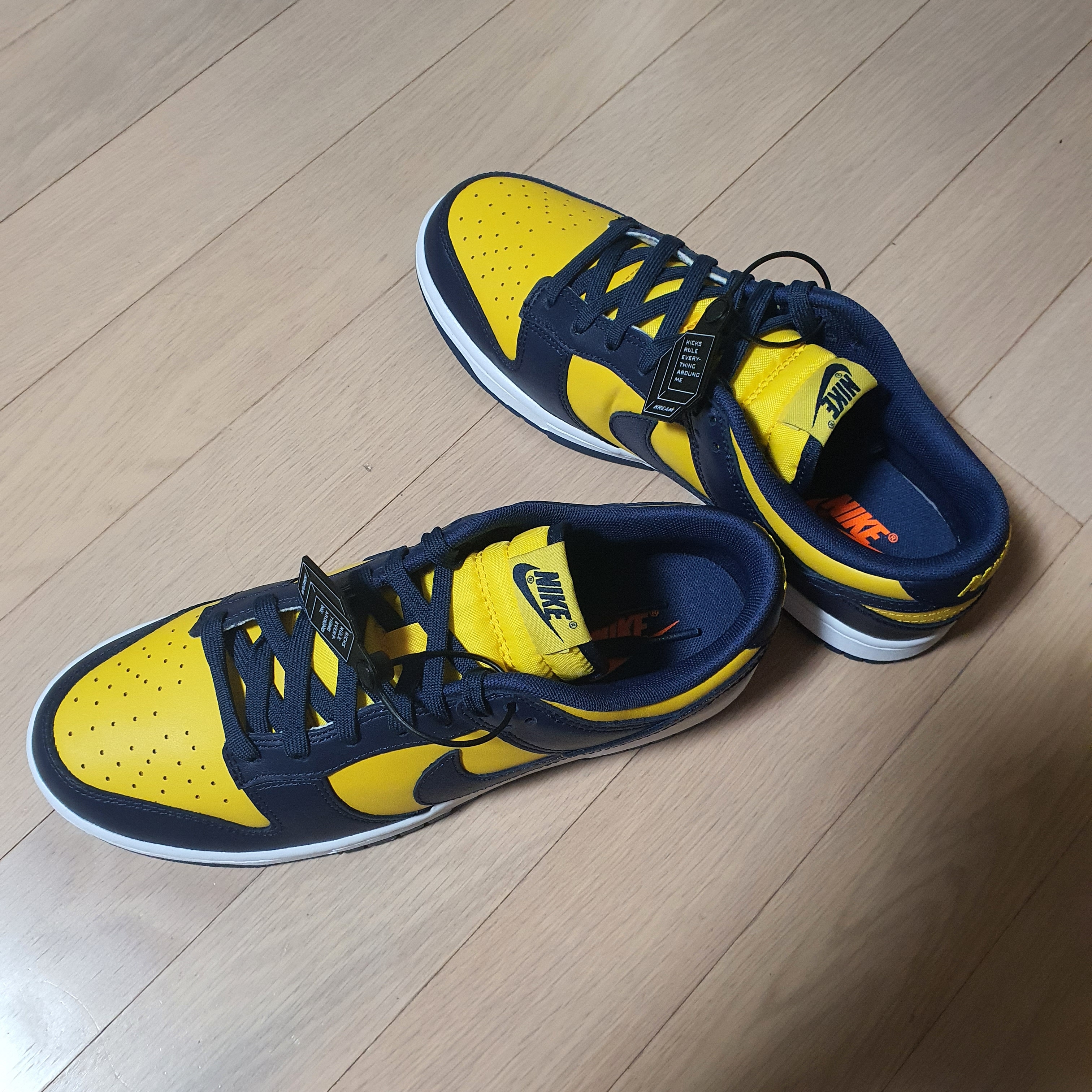 Nike Dunk Low Retro Varsity Maize, Nike M NRG Solo Swoosh Track Pants Black - Asia 착용 스타일 - 5