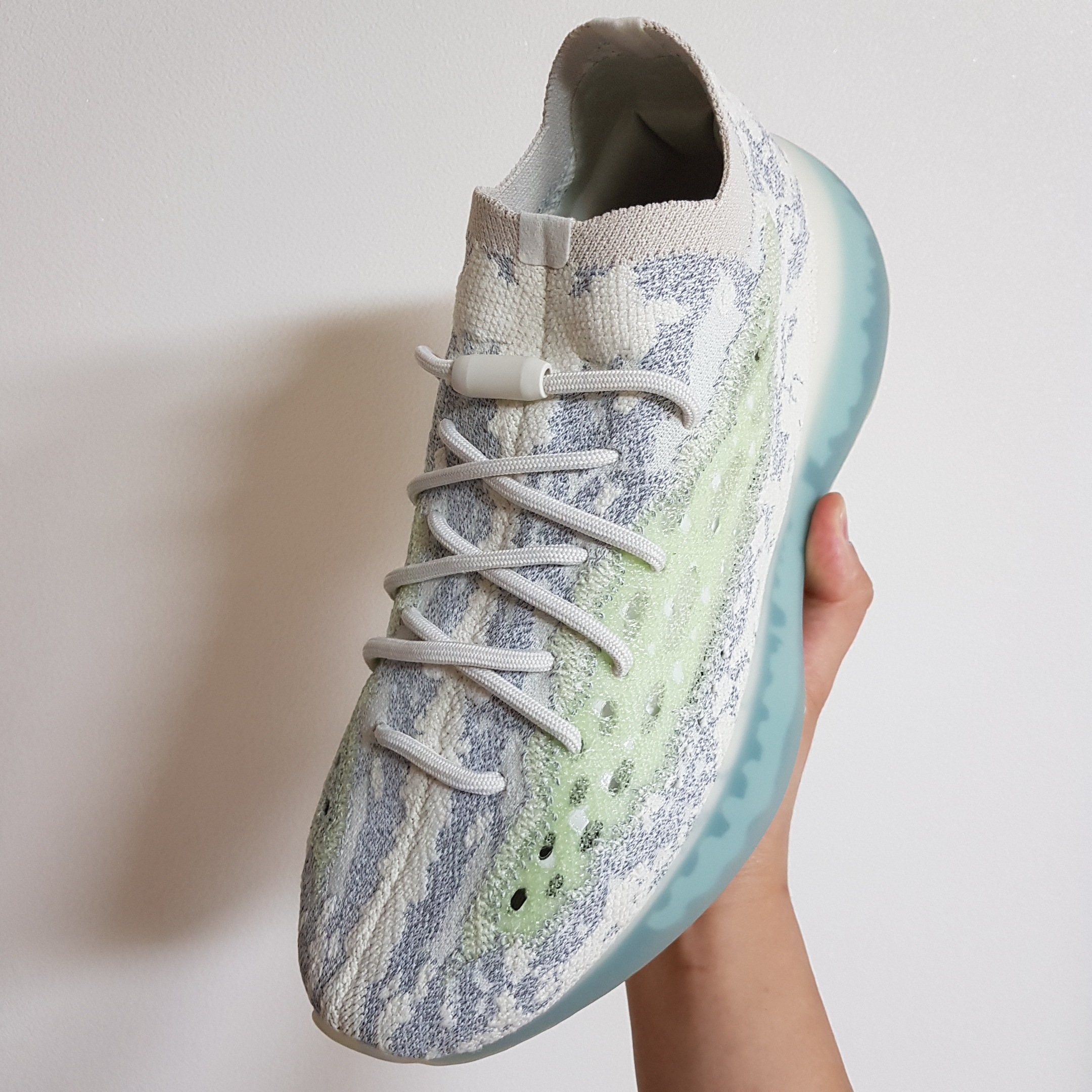 Adidas Yeezy Boost 380 Alien Blue - Reflective 착용 스타일 - 3
