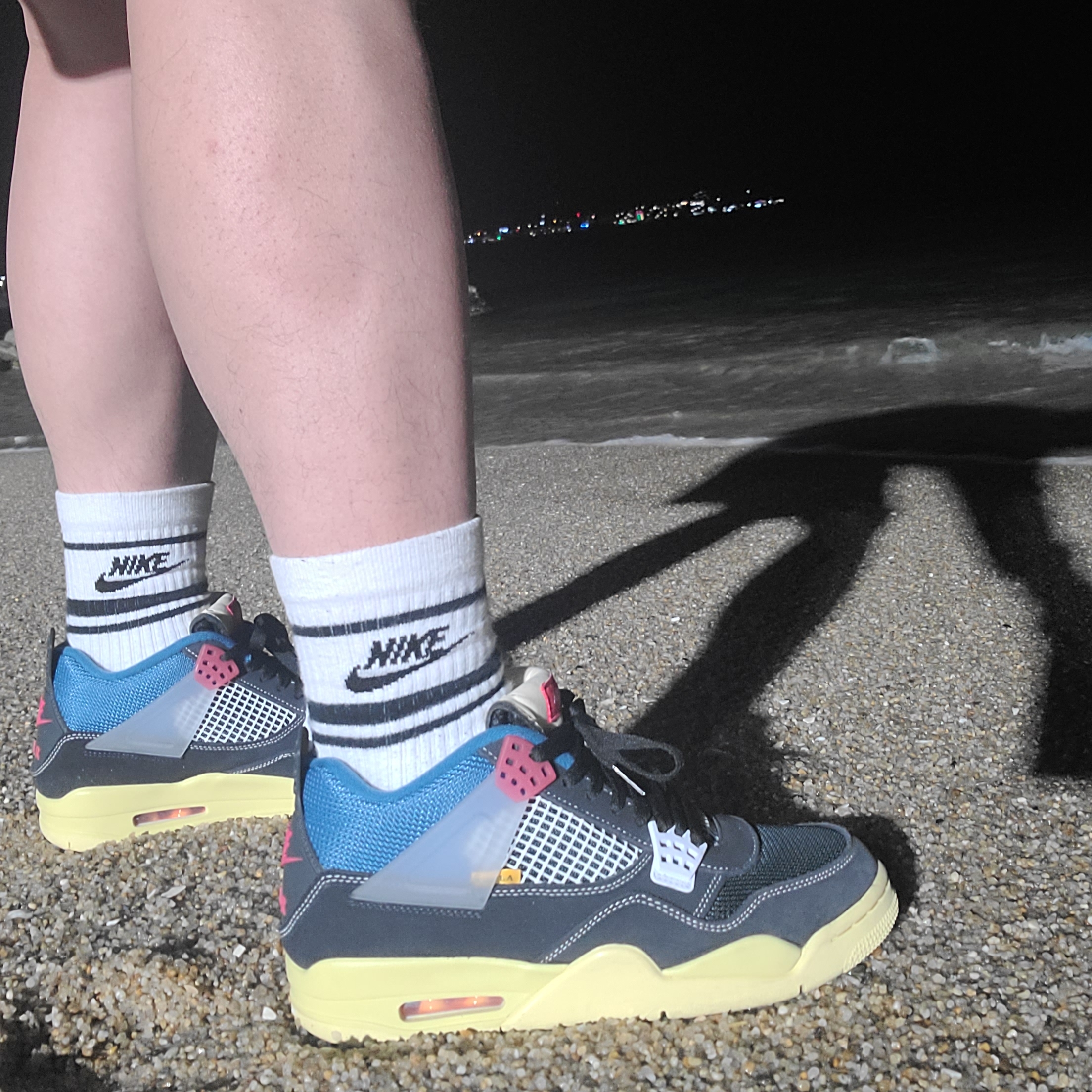 Jordan 4 x Union Retro Off Noir 착용 스타일