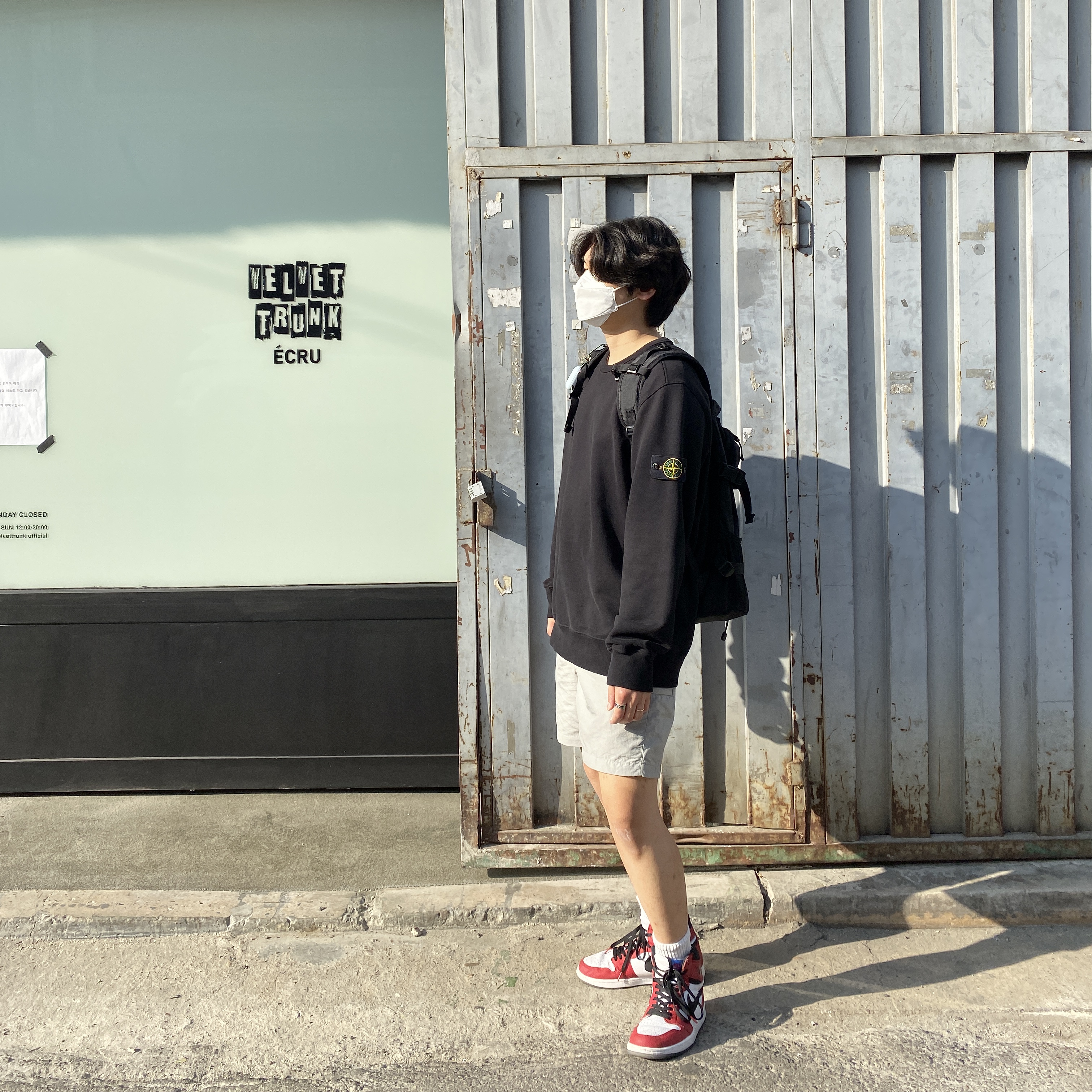 Supreme Backpack Black - 18FW, Jordan 1 Retro High Spider-Man Origin Story 착용 스타일