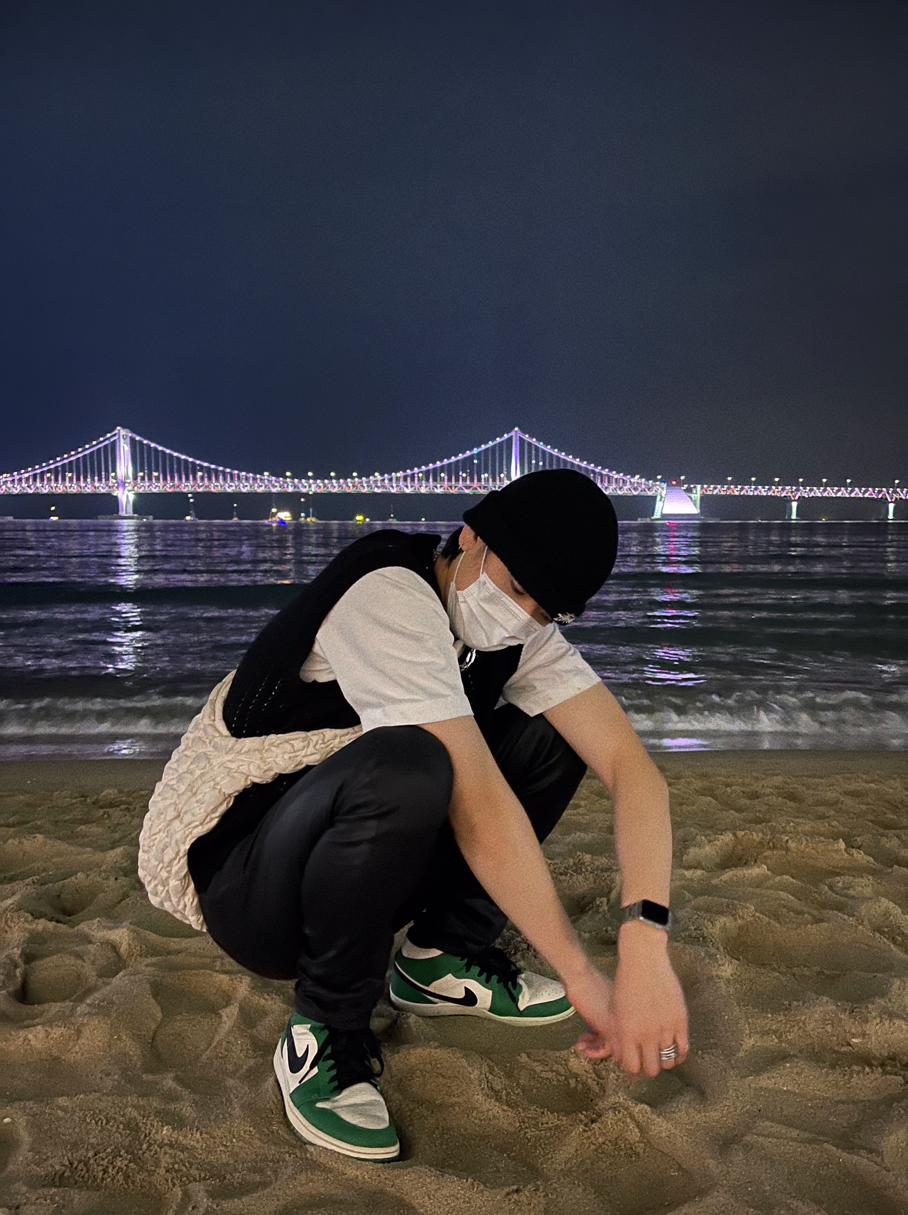 Nike x Stussy Cuff Beanie Black, Jordan 1 Mid Pine Green 착용 스타일 - 3