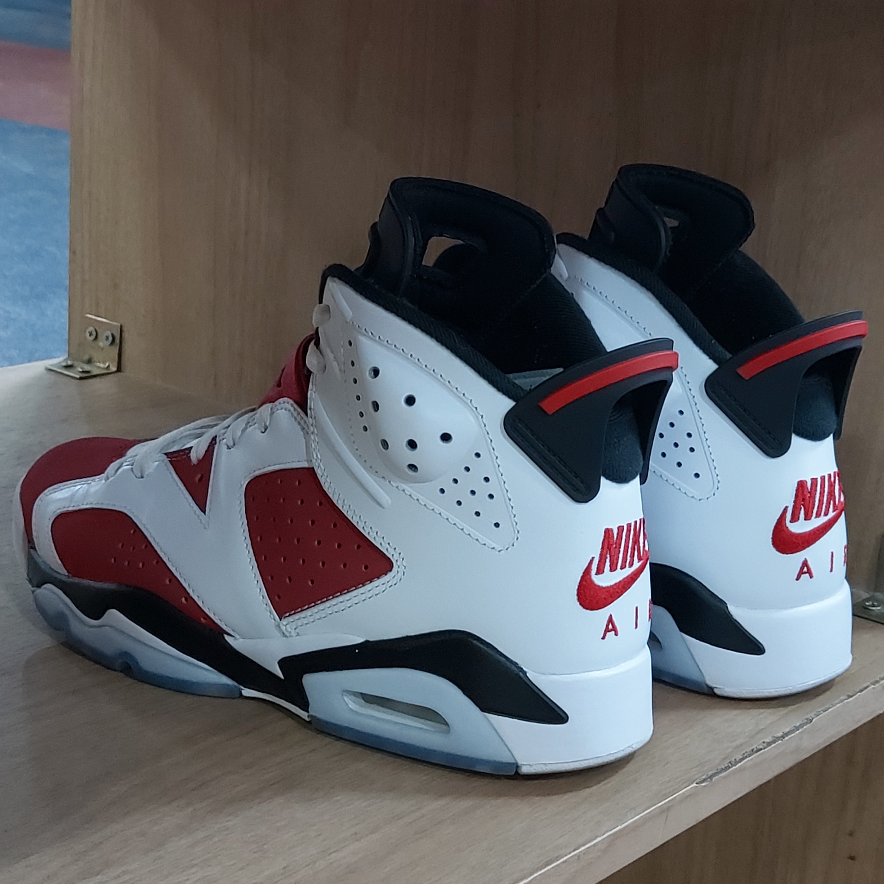 Jordan 6 Retro Carmine 2021 착용 스타일 - 3