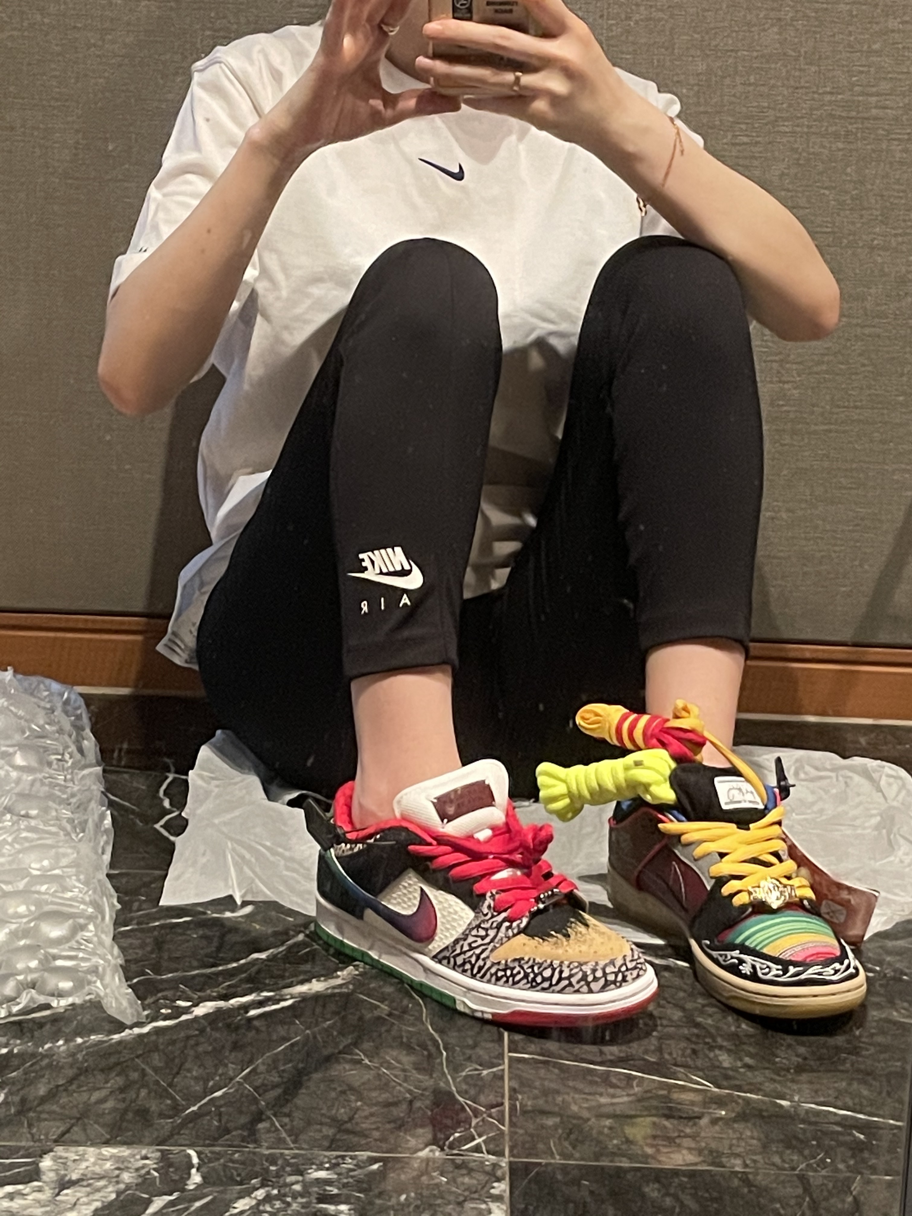Nike x Drake Nocta Cardinal Stock Essential T-Shirt White - Asia, Nike SB Dunk Low What The Paul 착용 스타일