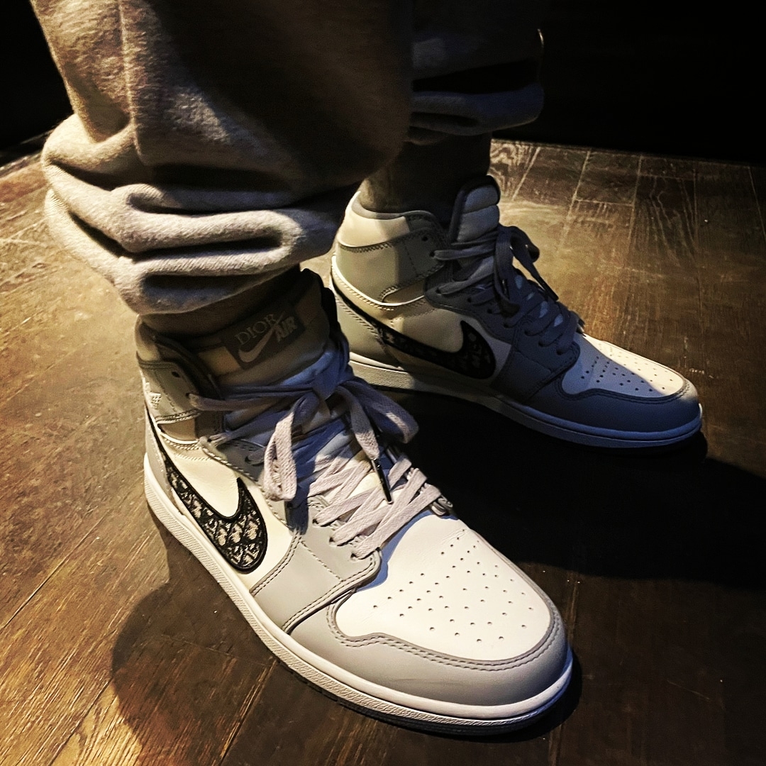 Jordan 1 x Dior High OG 착용 스타일