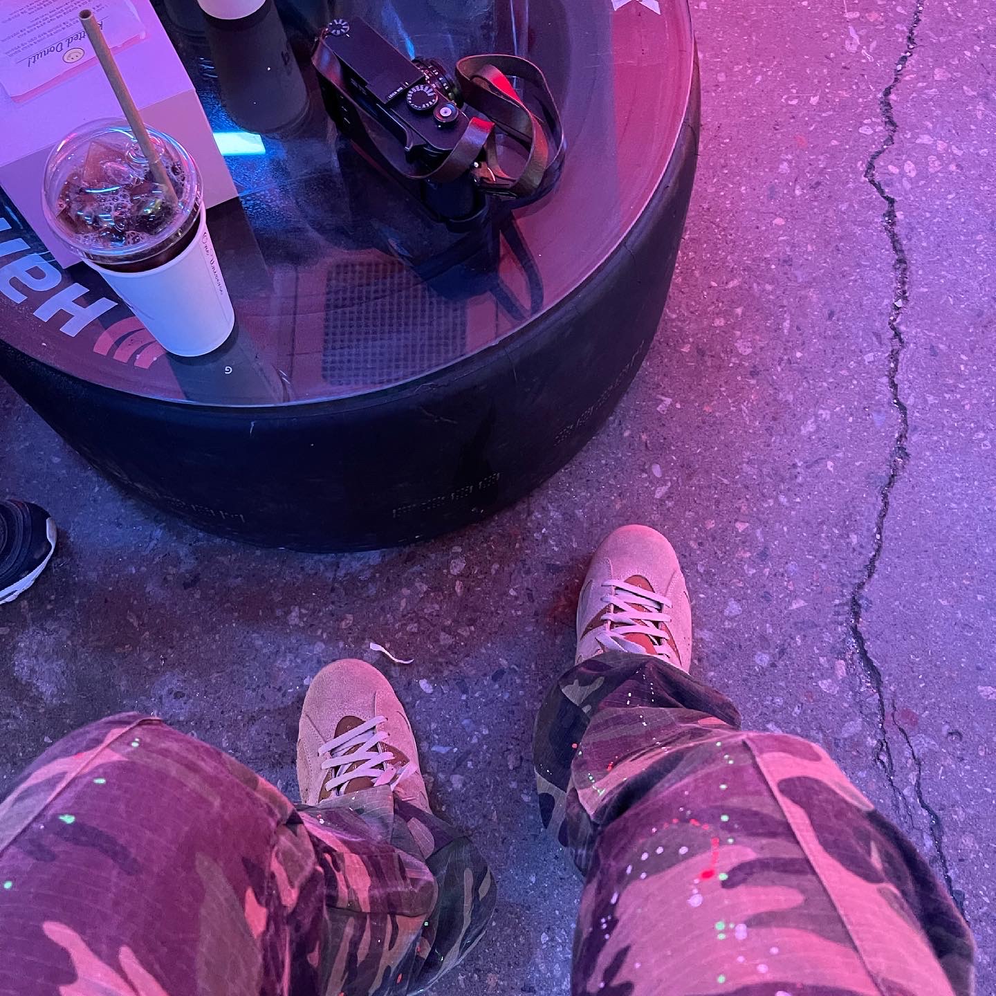 Jordan 6 x Travis Scott Retro SP British Khaki 착용 스타일 - 3
