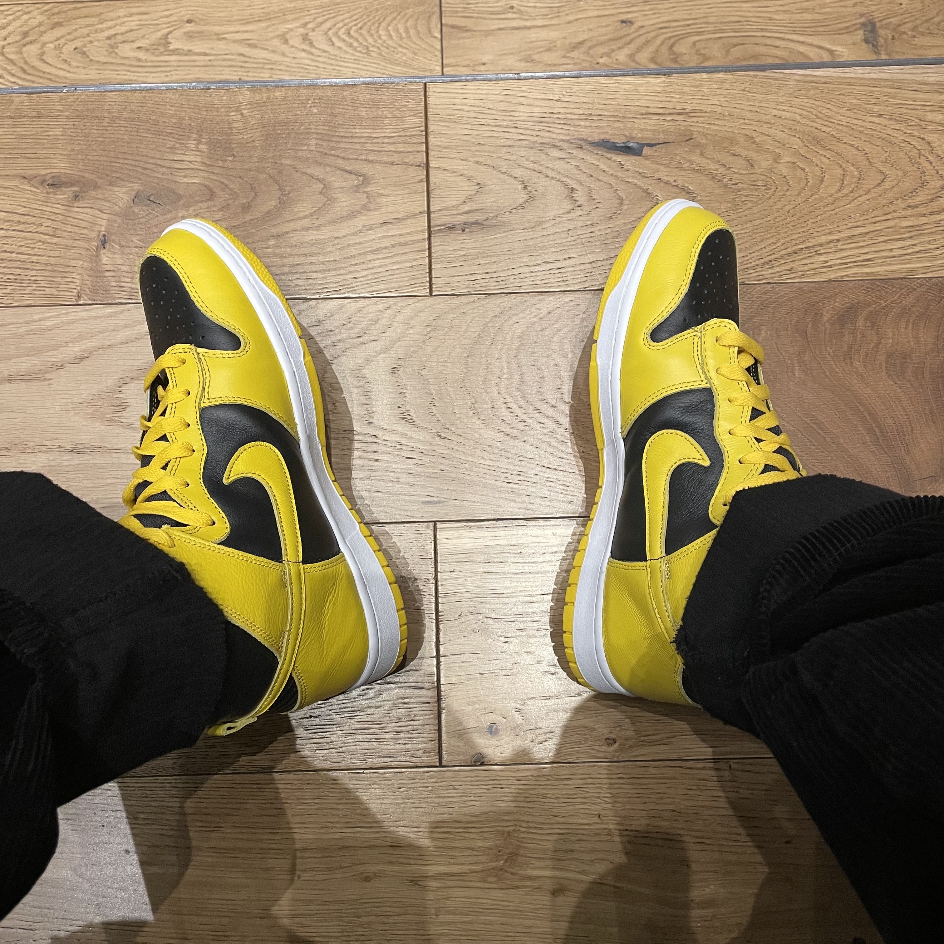 Nike Dunk High SP Varsity Maize 착용 스타일 - 1