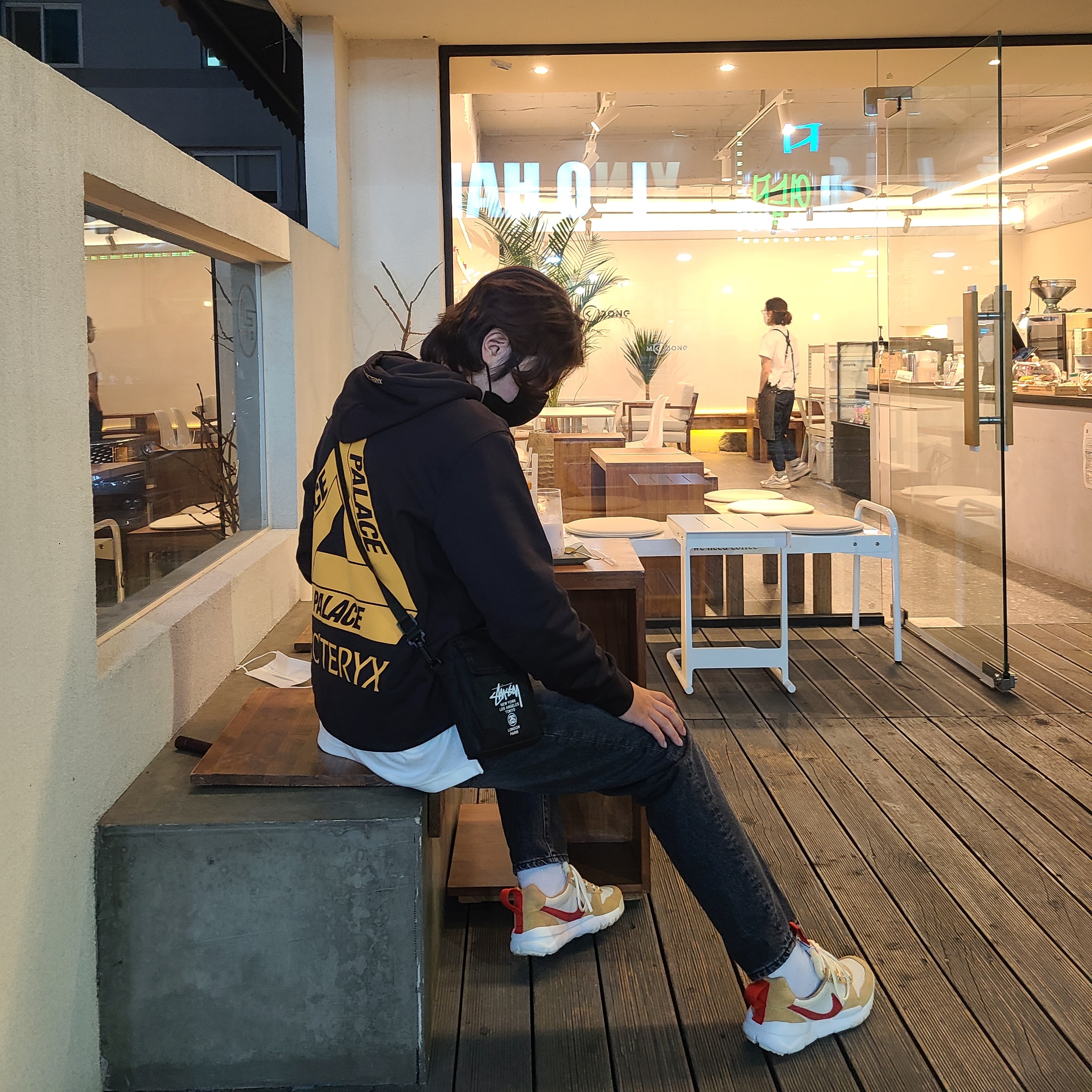 Palace x Arc'teryx Hood Black - 20FW, Nike x Tom Sachs Mars Yard Shoe 2.0 Space Camp 착용 스타일