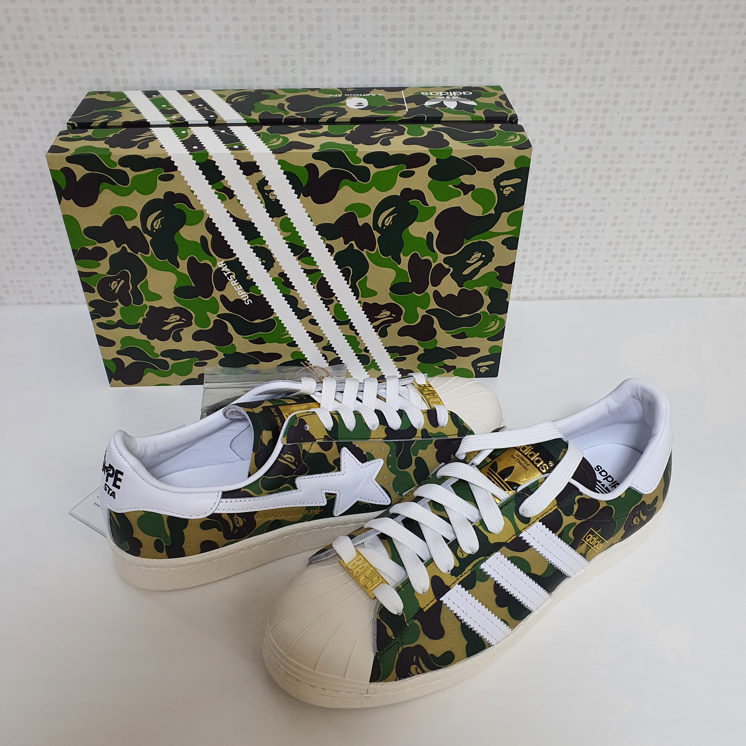 Adidas x BAPE Superstar 80s Green Camo 착용 스타일 - 4