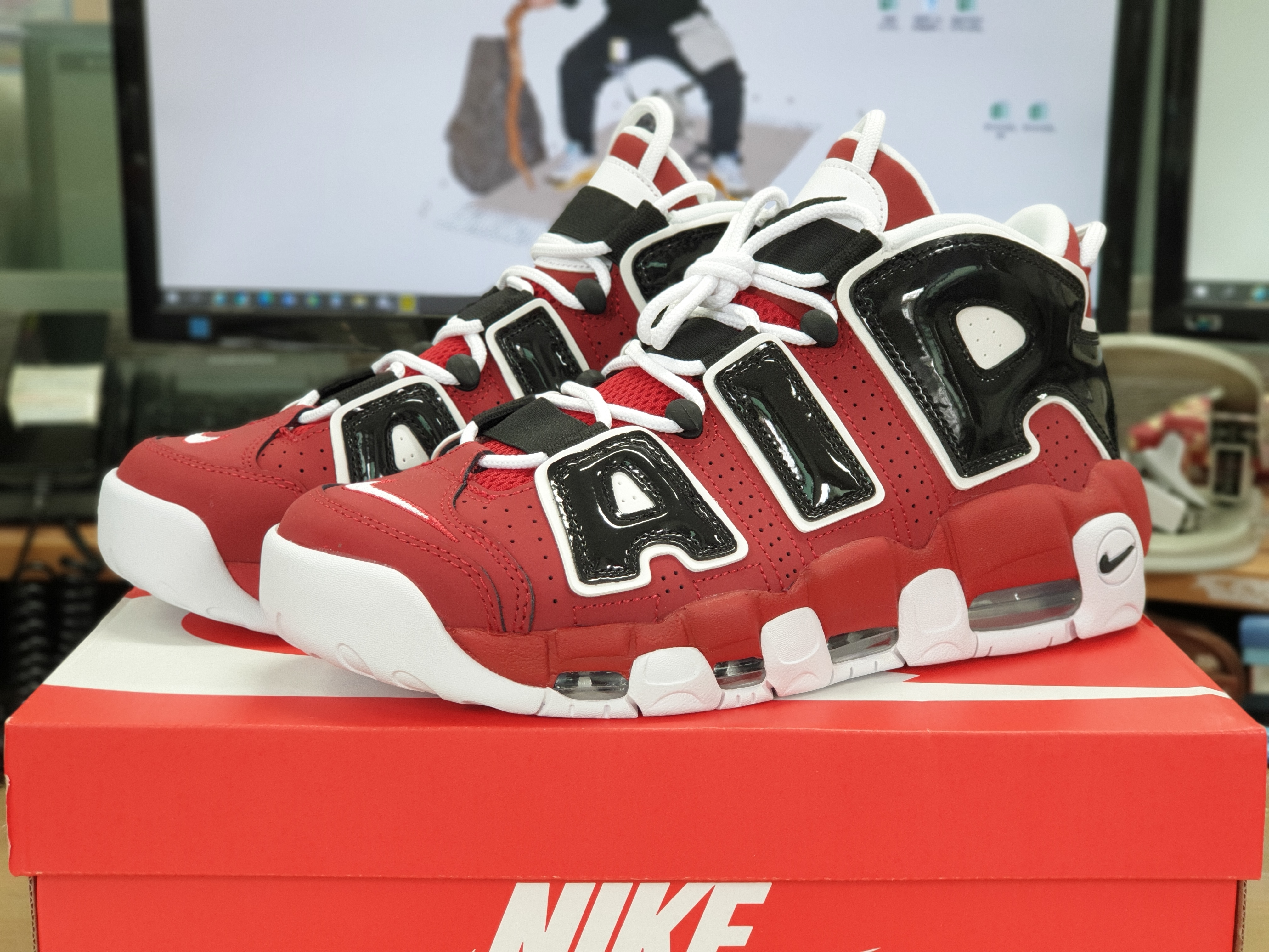 Nike Air More Uptempo 96 Bulls 2021 착용 스타일