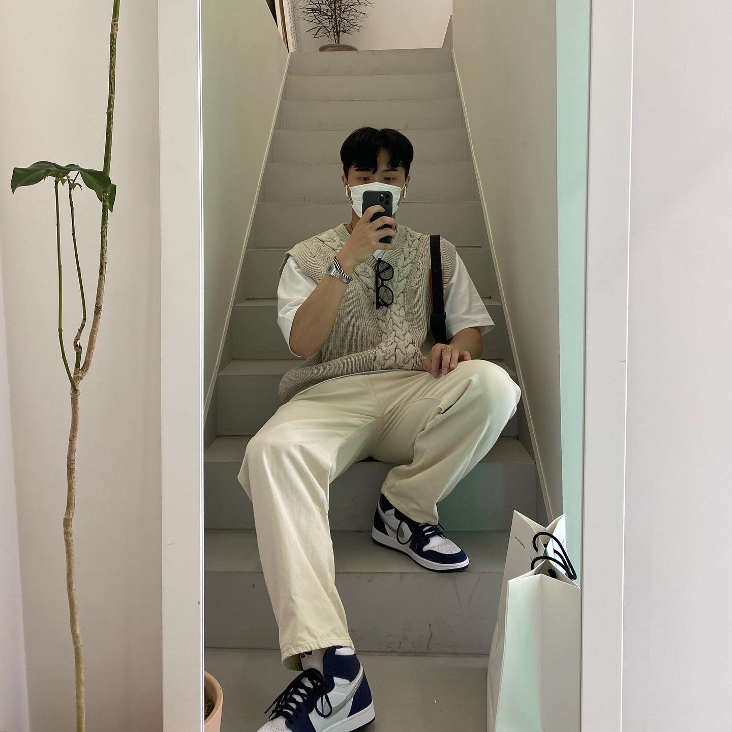 Jordan 1 Retro High OG CO.JP Midnight Navy 착용 스타일