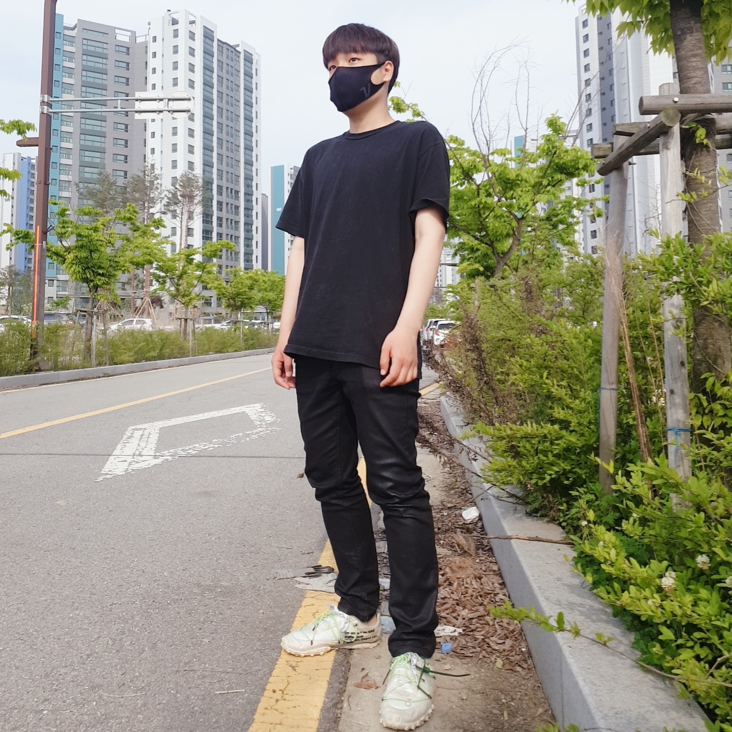 (W) Nike x Off-White Waffle Racer White 착용 스타일 - 2