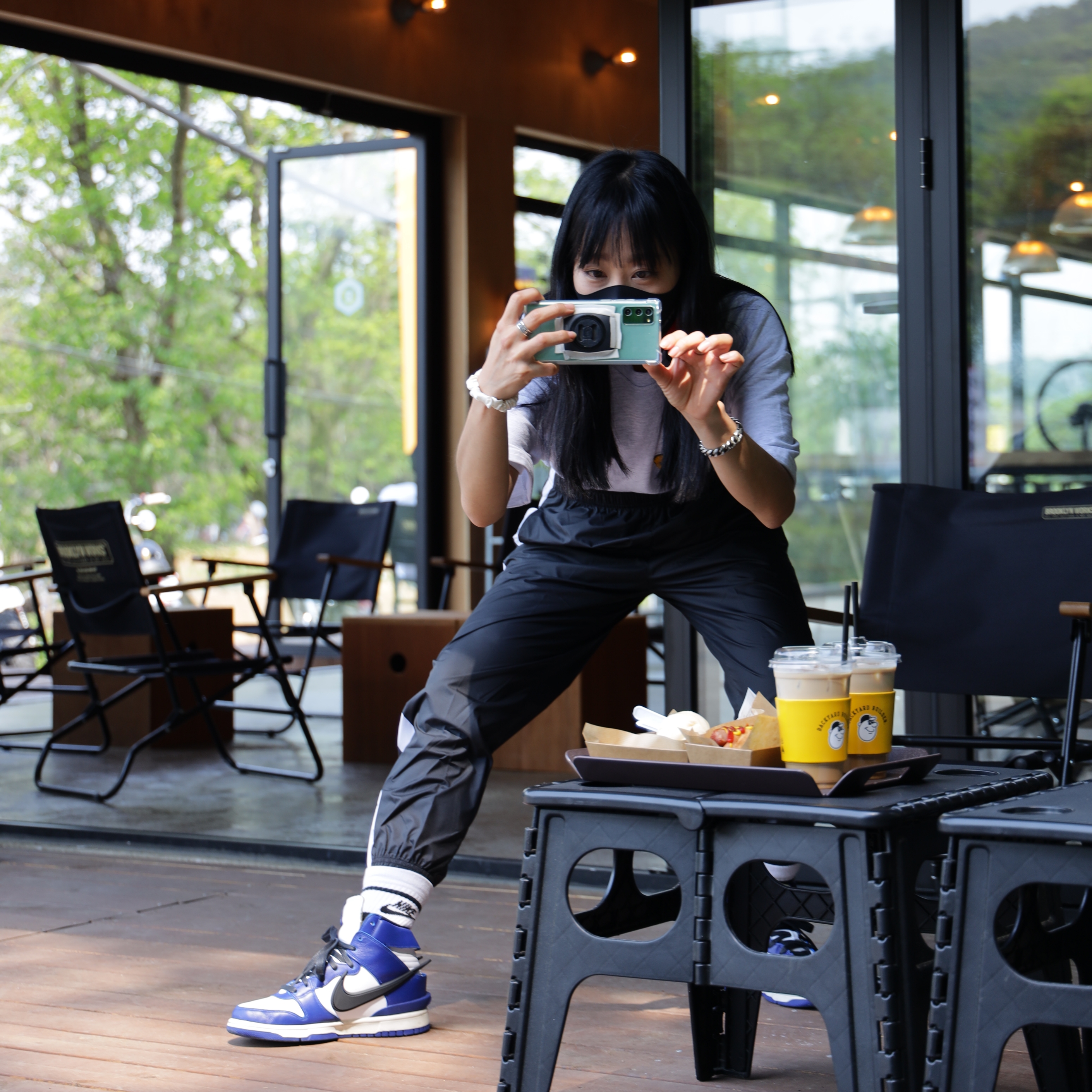 Nike x Ambush Dunk High Deep Royal Blue 착용 스타일 - 4