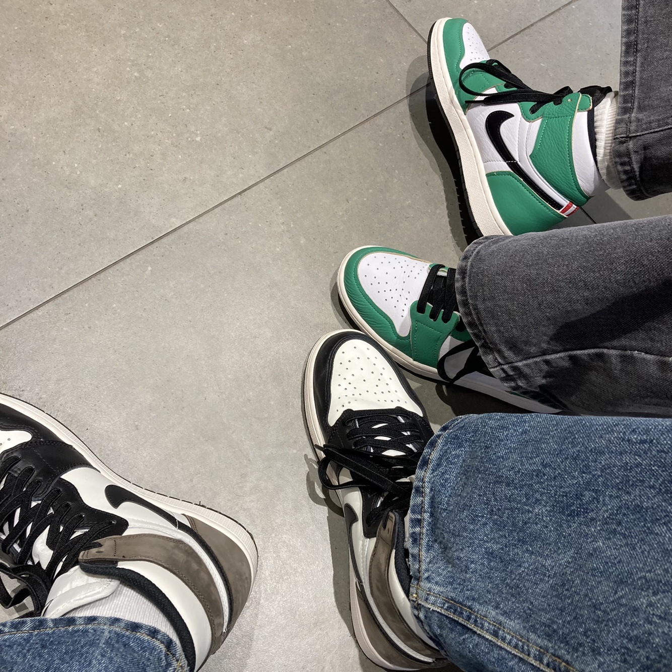 Jordan 1 Retro High OG Black Mocha, (W) Jordan 1 Retro High OG Lucky Green 착용 스타일