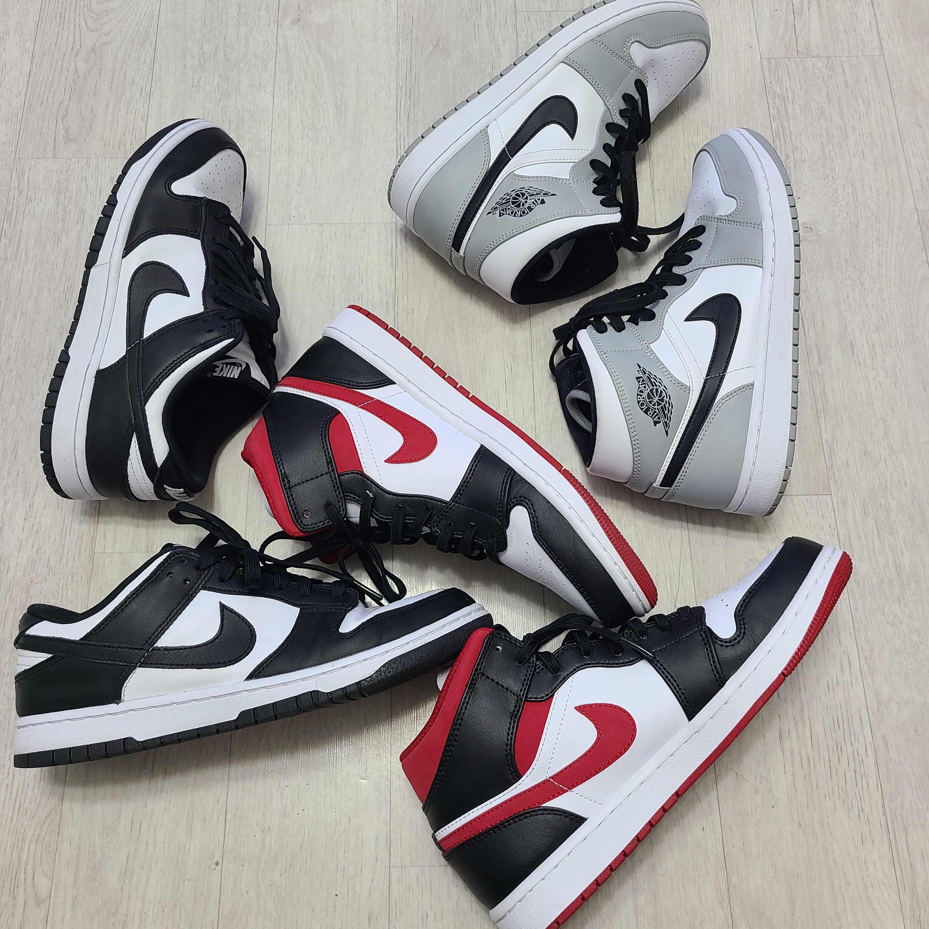 Nike Dunk Low Retro Black, Jordan 1 Mid Gym Red Black White 착용 스타일