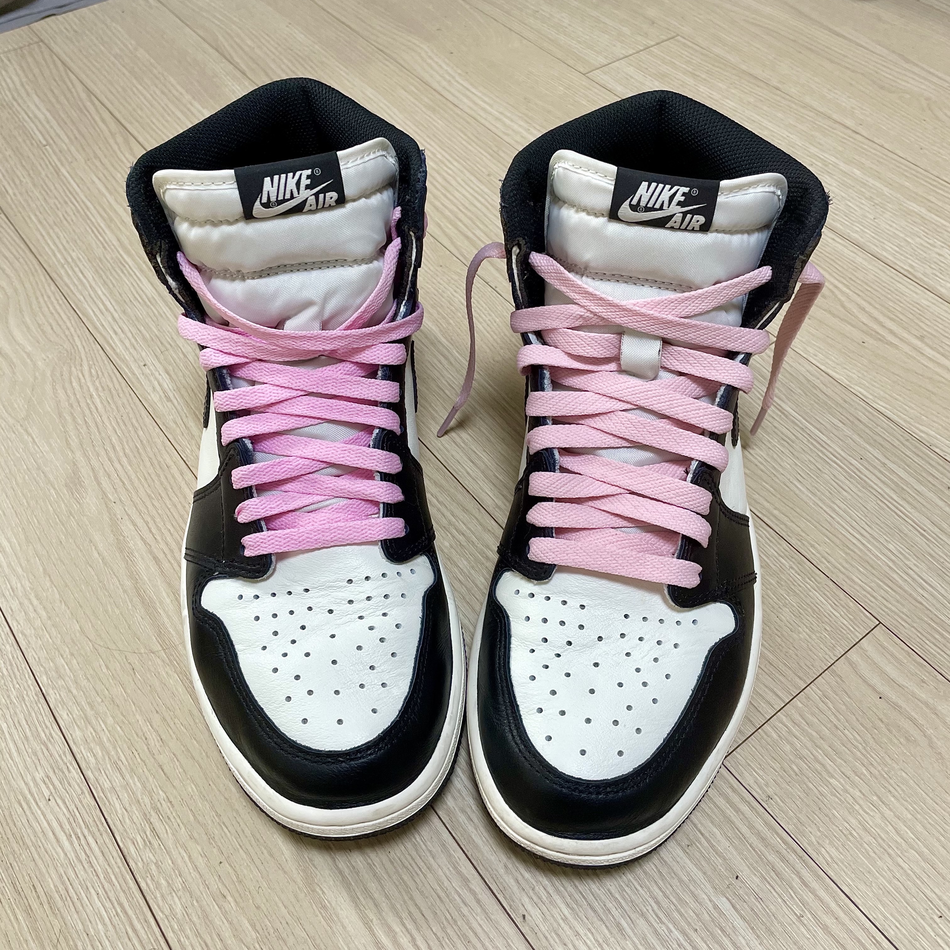 Jordan 1 Retro High OG Black Mocha 착용 스타일 - 3