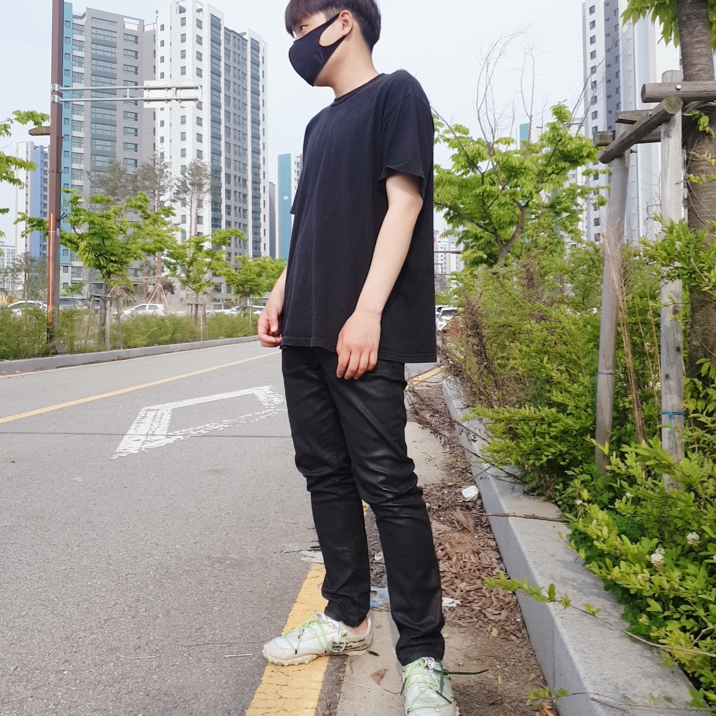 (W) Nike x Off-White Waffle Racer White 착용 스타일 - 1