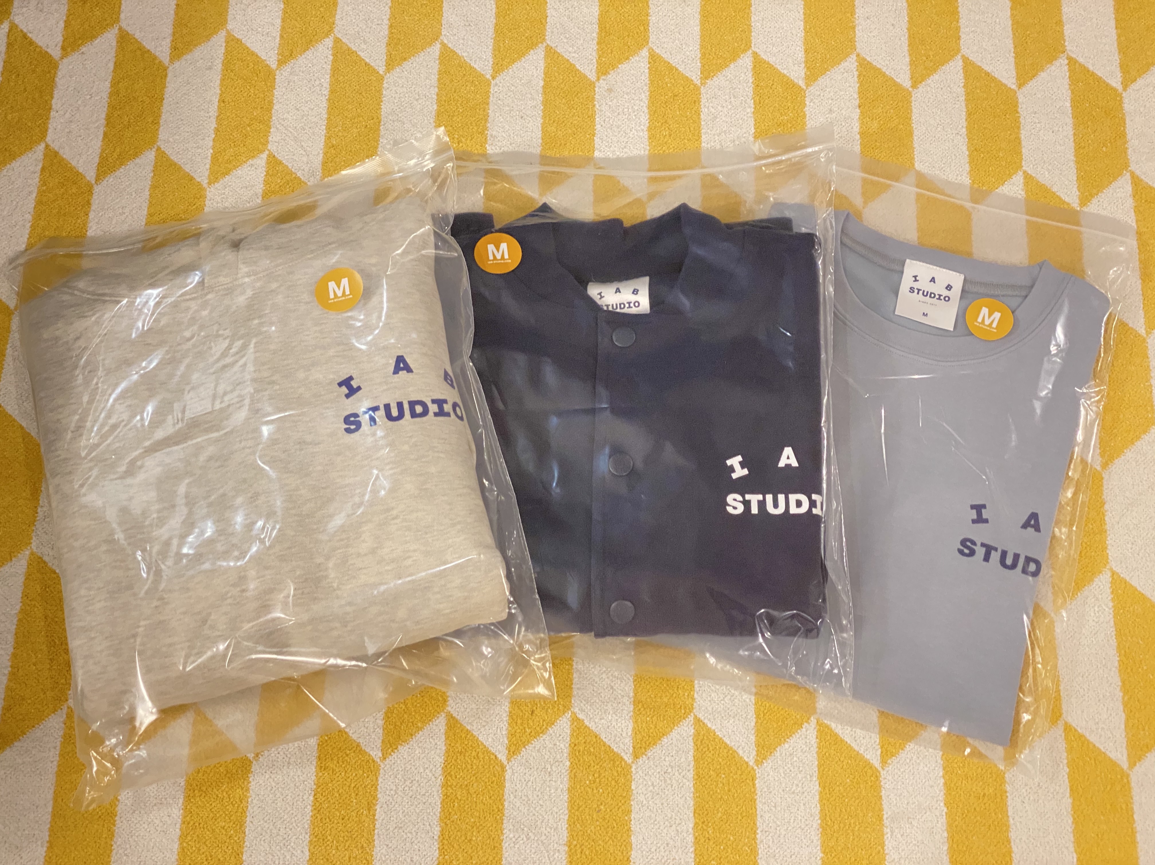 IAB Studio Hoodie Oatmeal Gray - 21SS, IAB Studio Cotton Stadium Jacket Navy - 21SS 착용 스타일