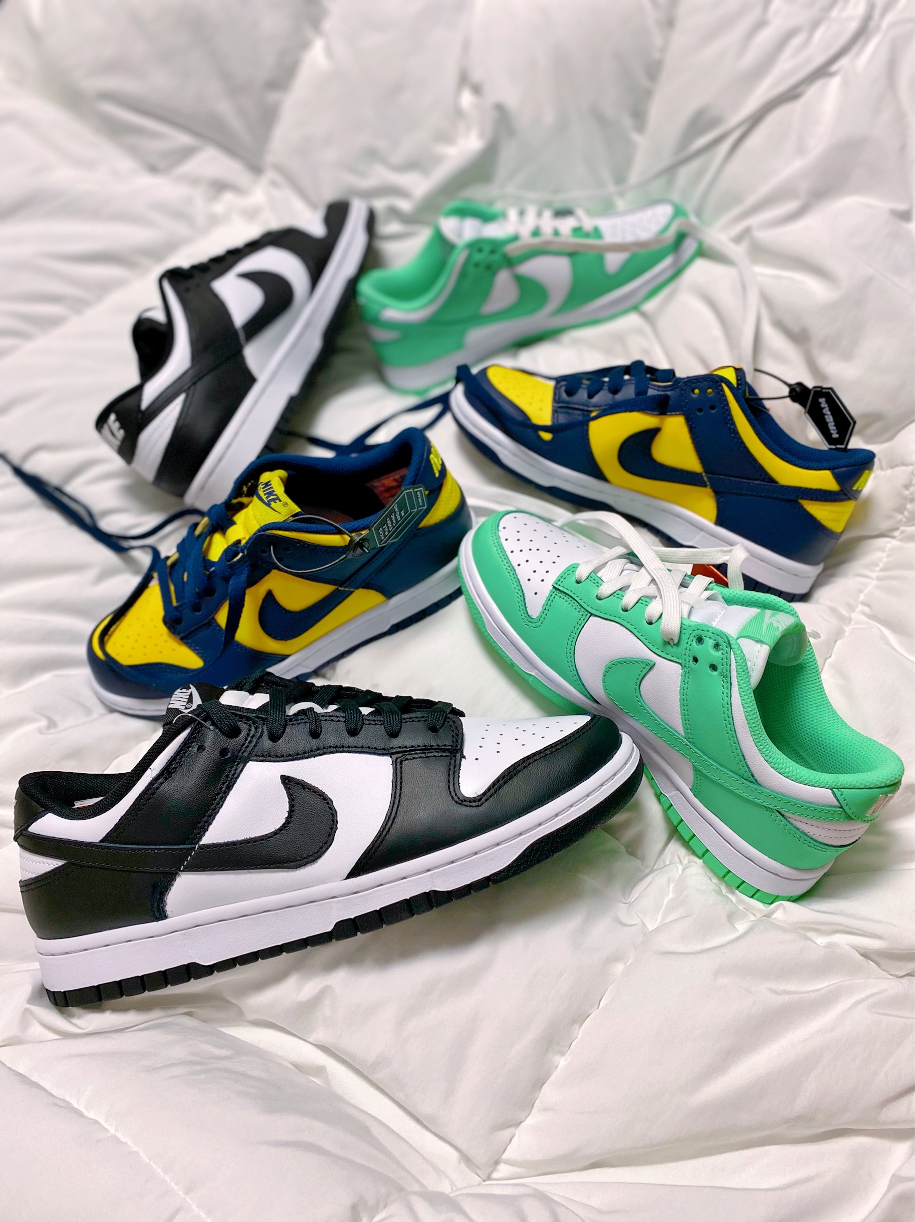 Nike Dunk Low Retro Black, (GS) Nike Dunk Low Varsity Maize 착용 스타일 - 3