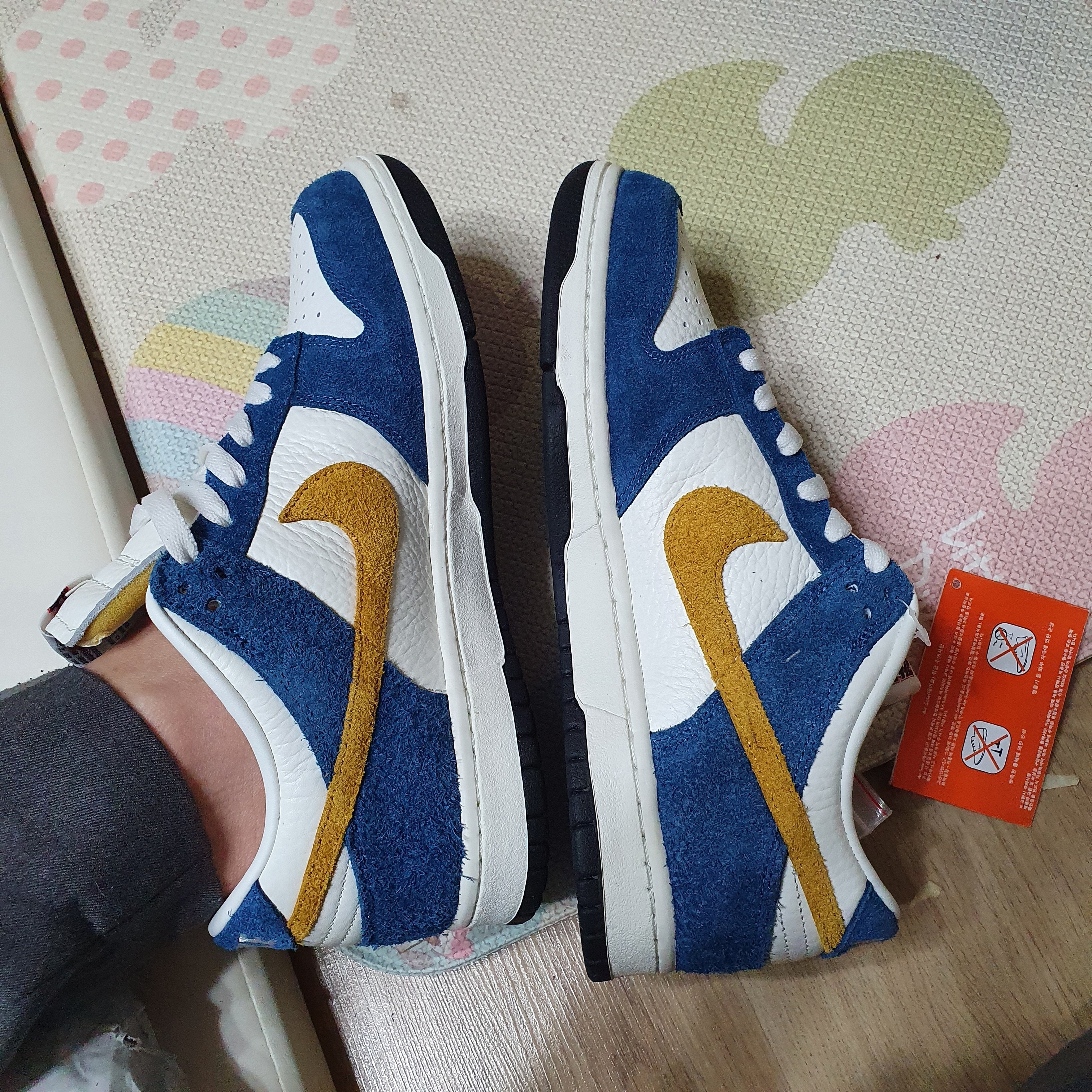Nike x Kasina Dunk Low 80's Bus 착용 스타일