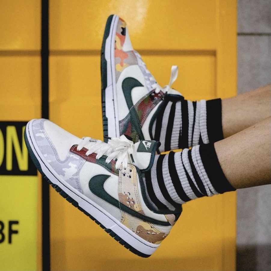 Nike Dunk Low SE Sail Multi Camo 착용 스타일 - 3