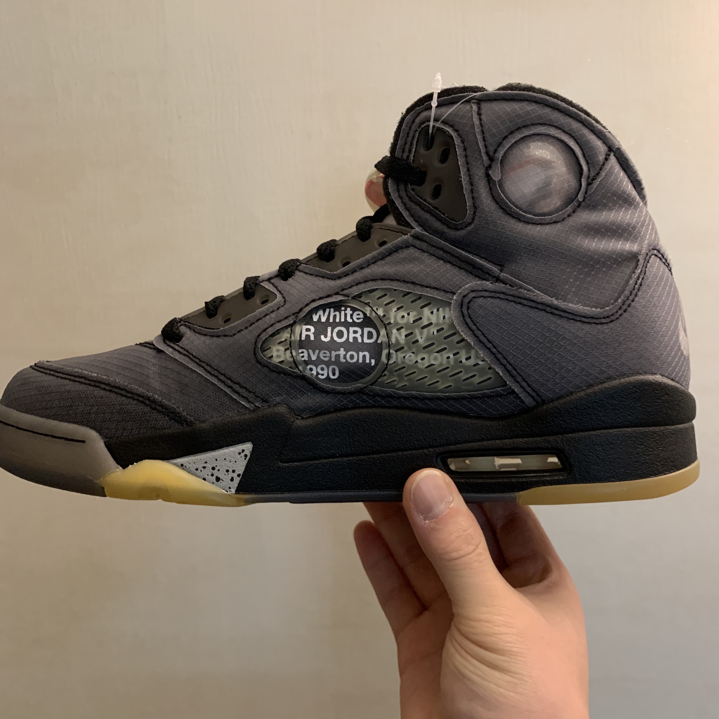 Jordan 5 x Off-White Retro SP Black Muslin 착용 스타일 - 2
