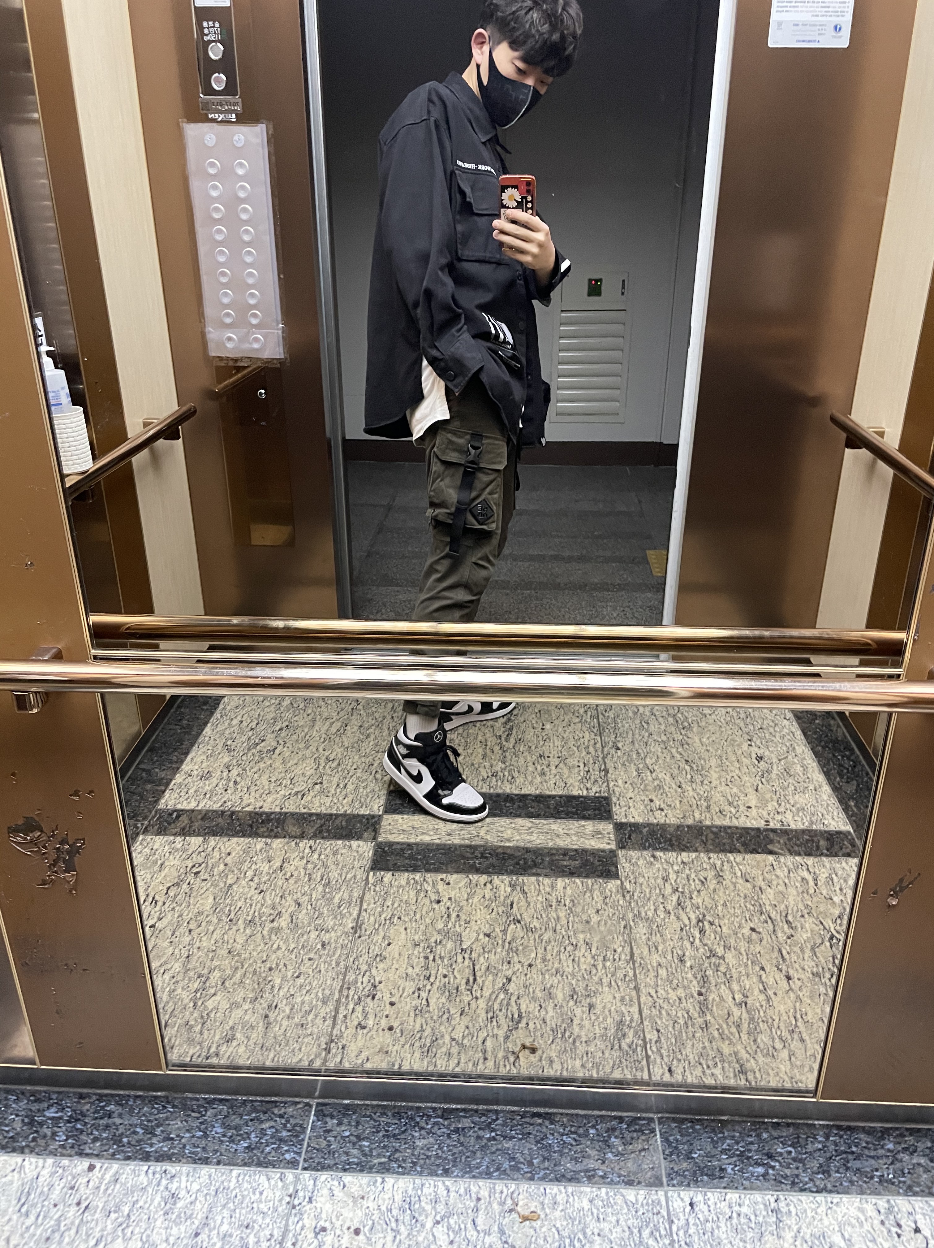 Jordan 1 Mid SE ASW Black 착용 스타일