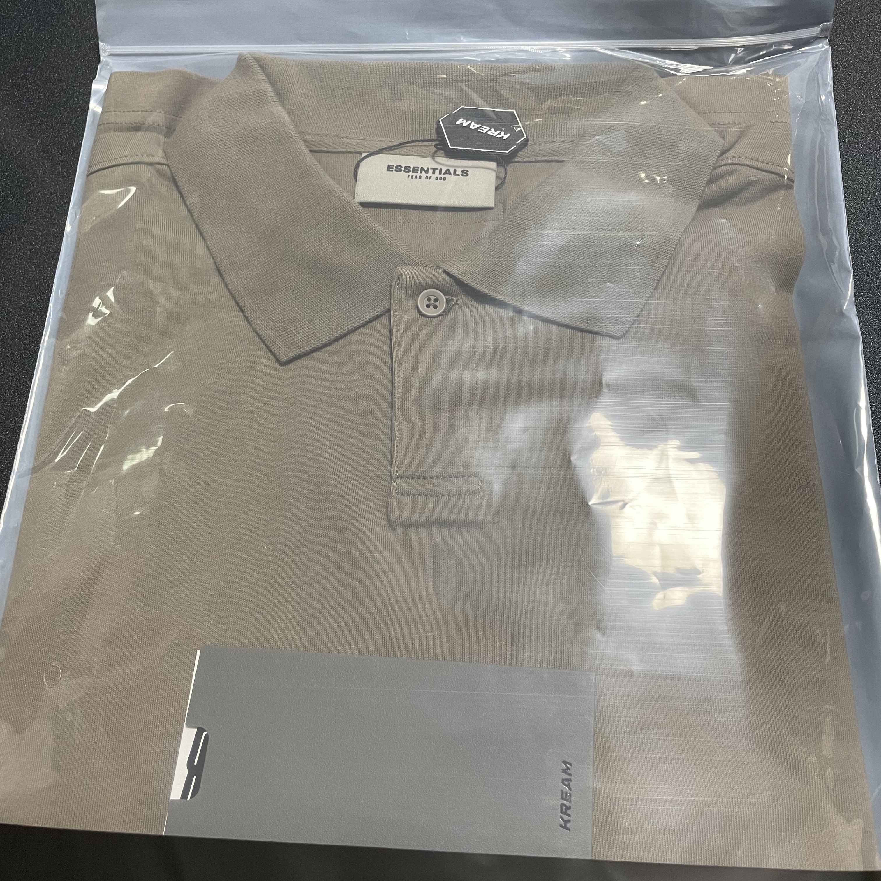 Essentials Short Sleeve Polo Taupe - 21SS 착용 스타일 - 2