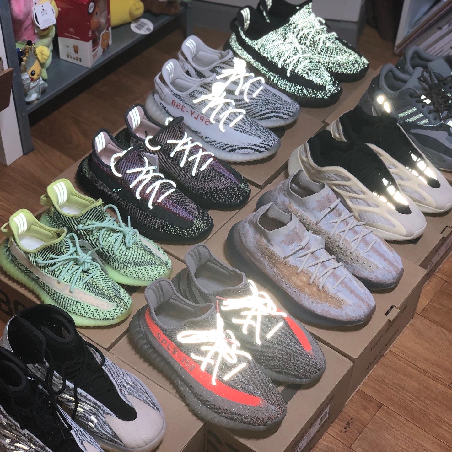 Adidas Yeezy Boost 350 V2 Black - Reflective, Adidas Yeezy Boost 350 V2 Zebra 2017/2019/2020 착용 스타일