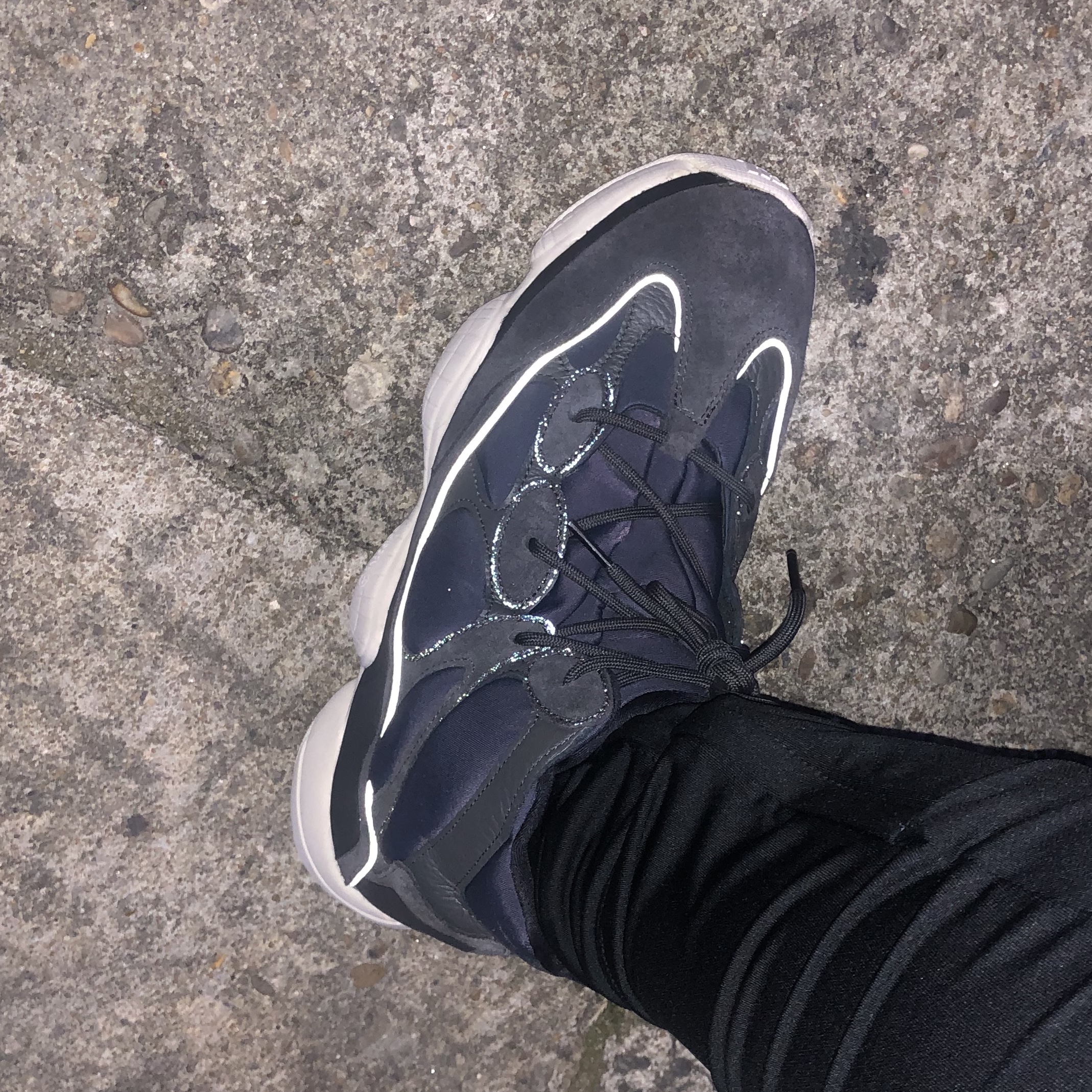 Adidas Yeezy 500 High Slate 착용 스타일